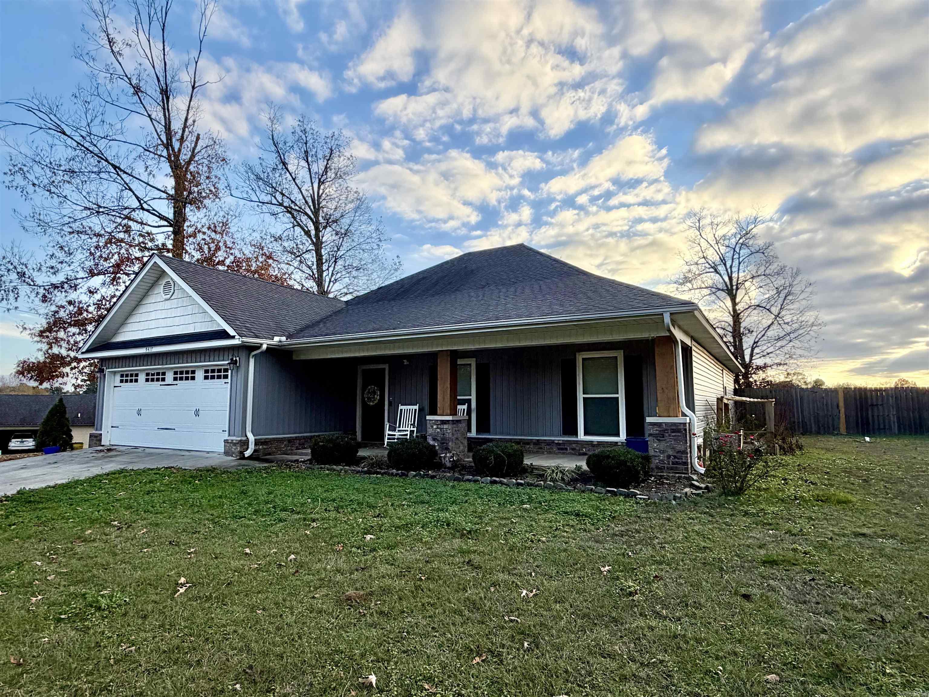 9417 Crossroads Benton, AR 72019