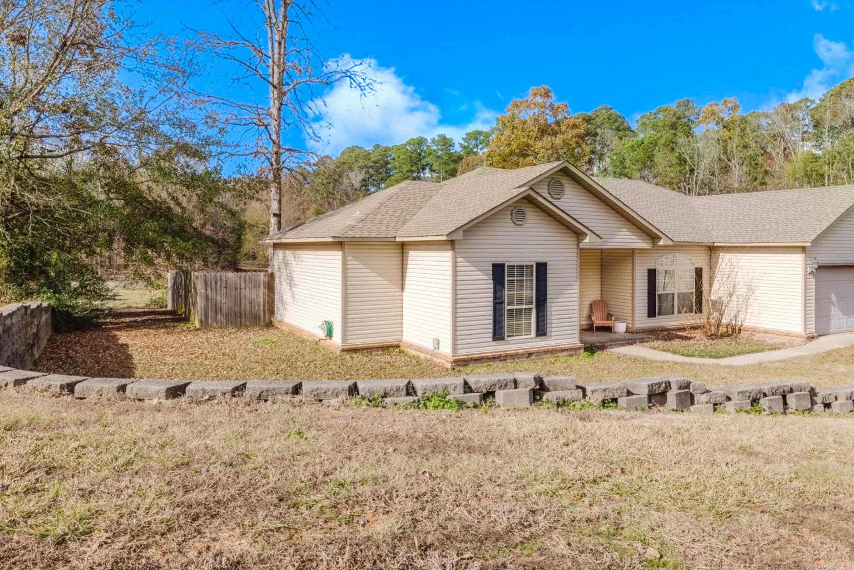 64 Horton HIlls  Sheridan, AR