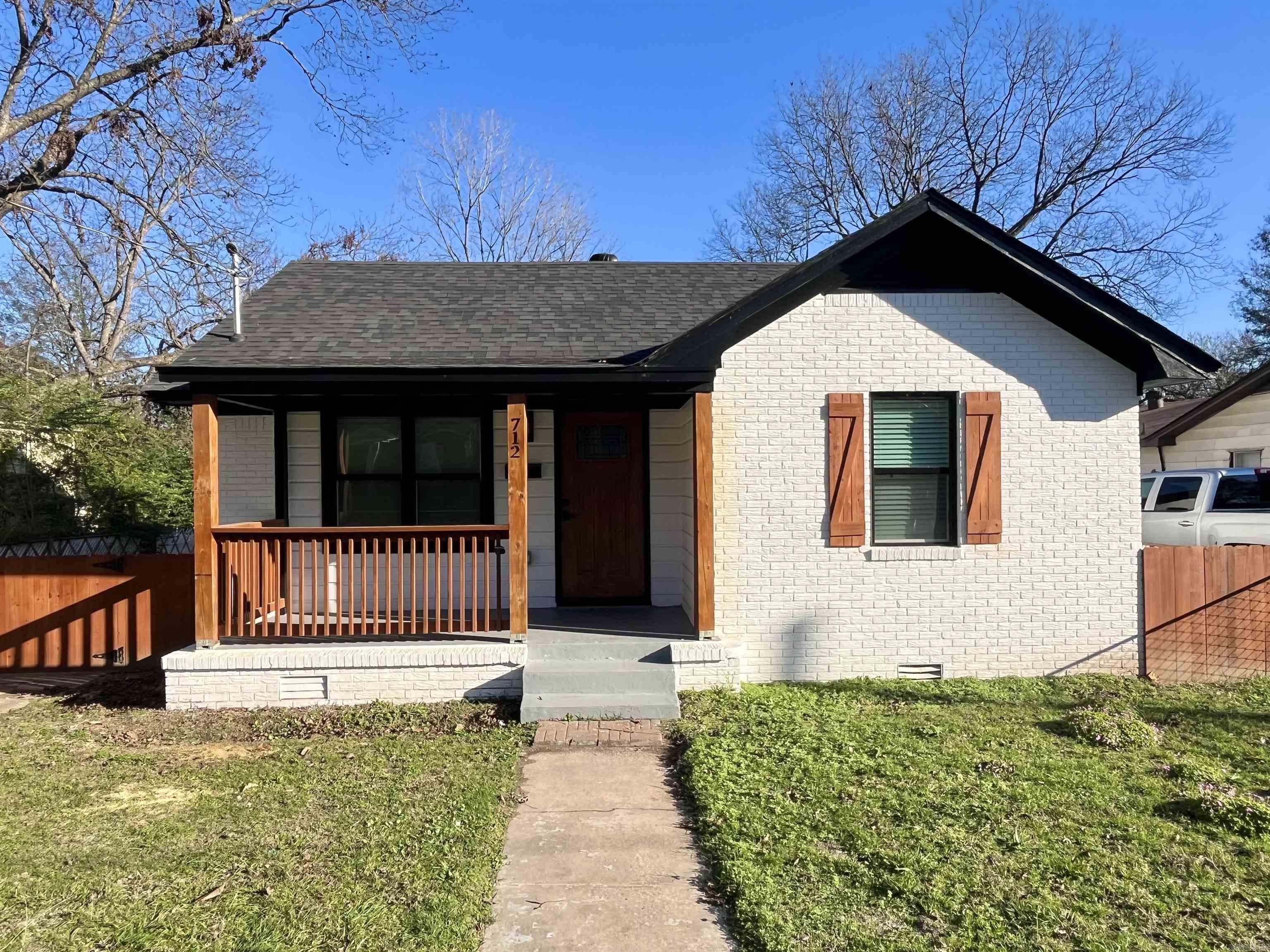 712 Blossom Street North Little Rock, AR 72117