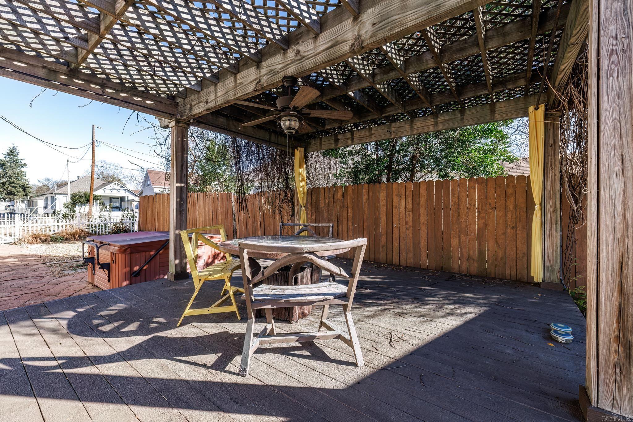 1043 Clinton  Arkadelphia, AR