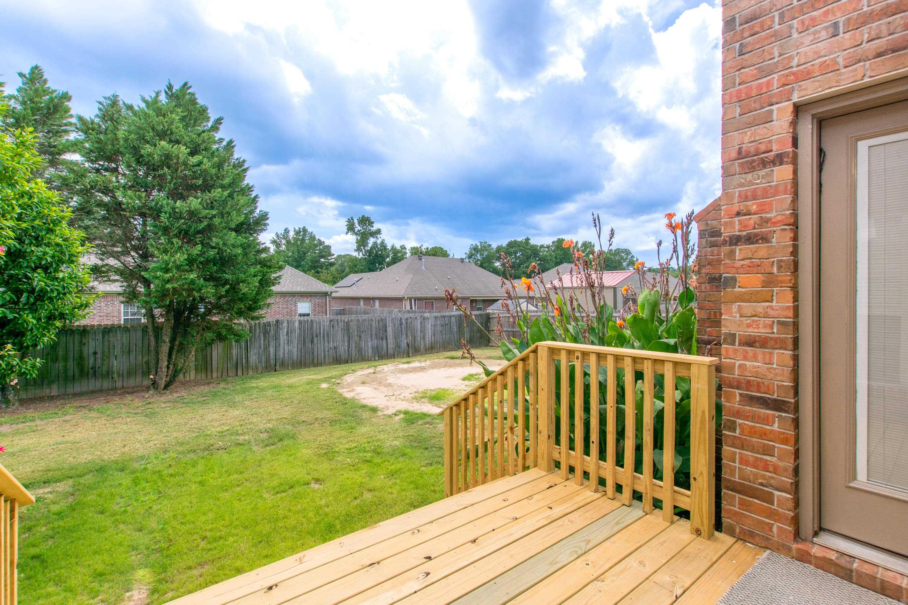 13 Blueberry Ln Cabot, AR 72023