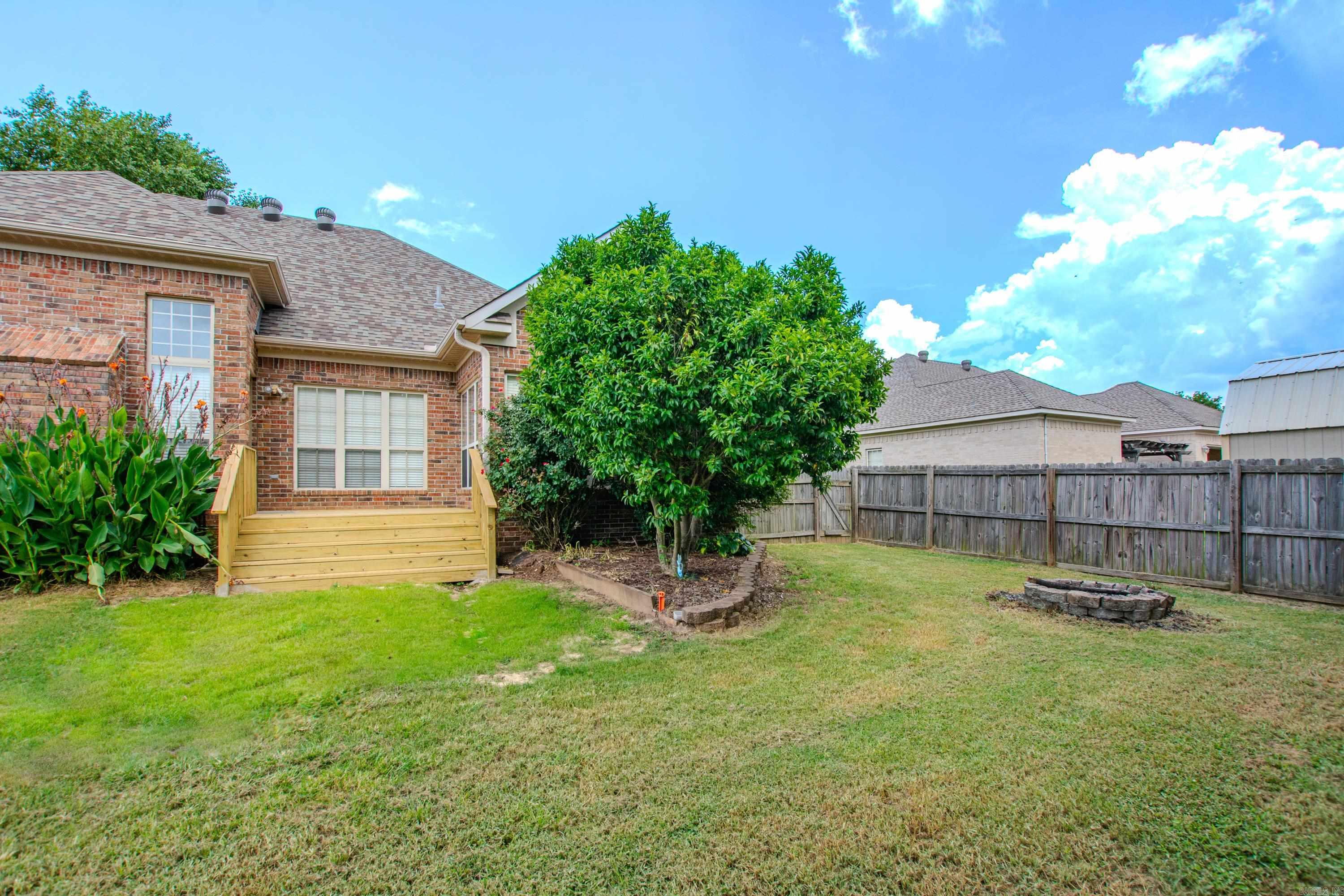 13 Blueberry Ln Cabot, AR 72023