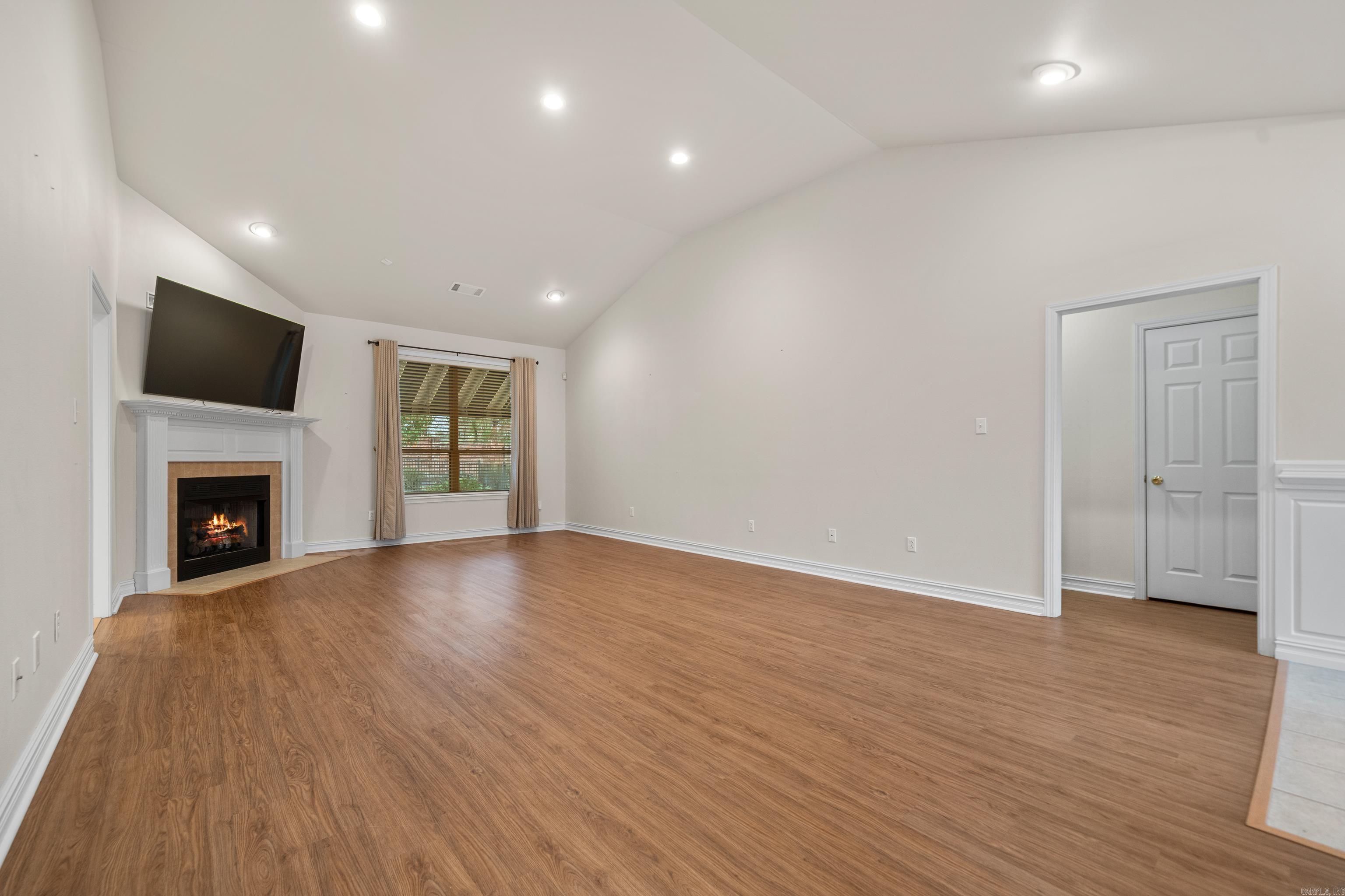 9 Graham Gardens Hot Springs, AR 71901