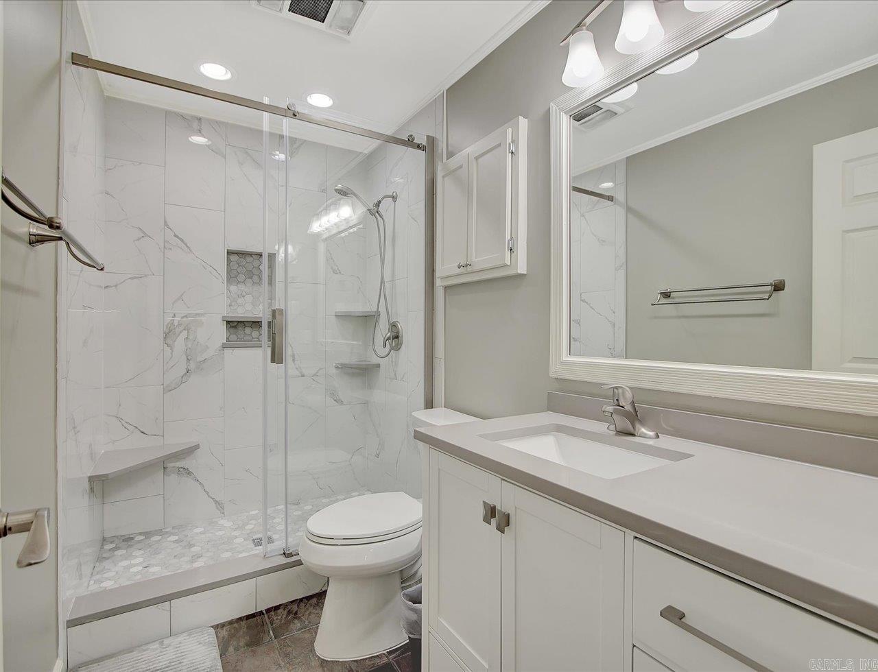 250 Grand Isle Dr  Hot Springs, AR