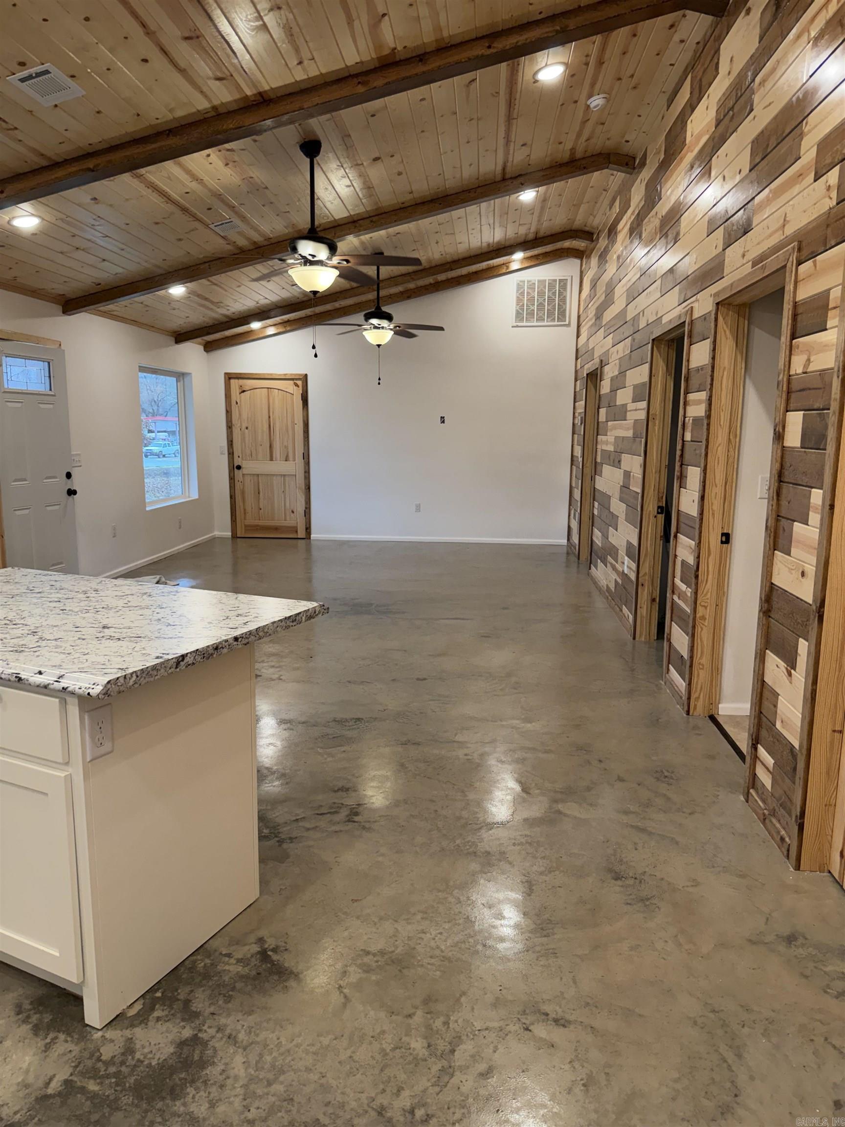 19903 Hwy 5 Mountain View, AR 72560