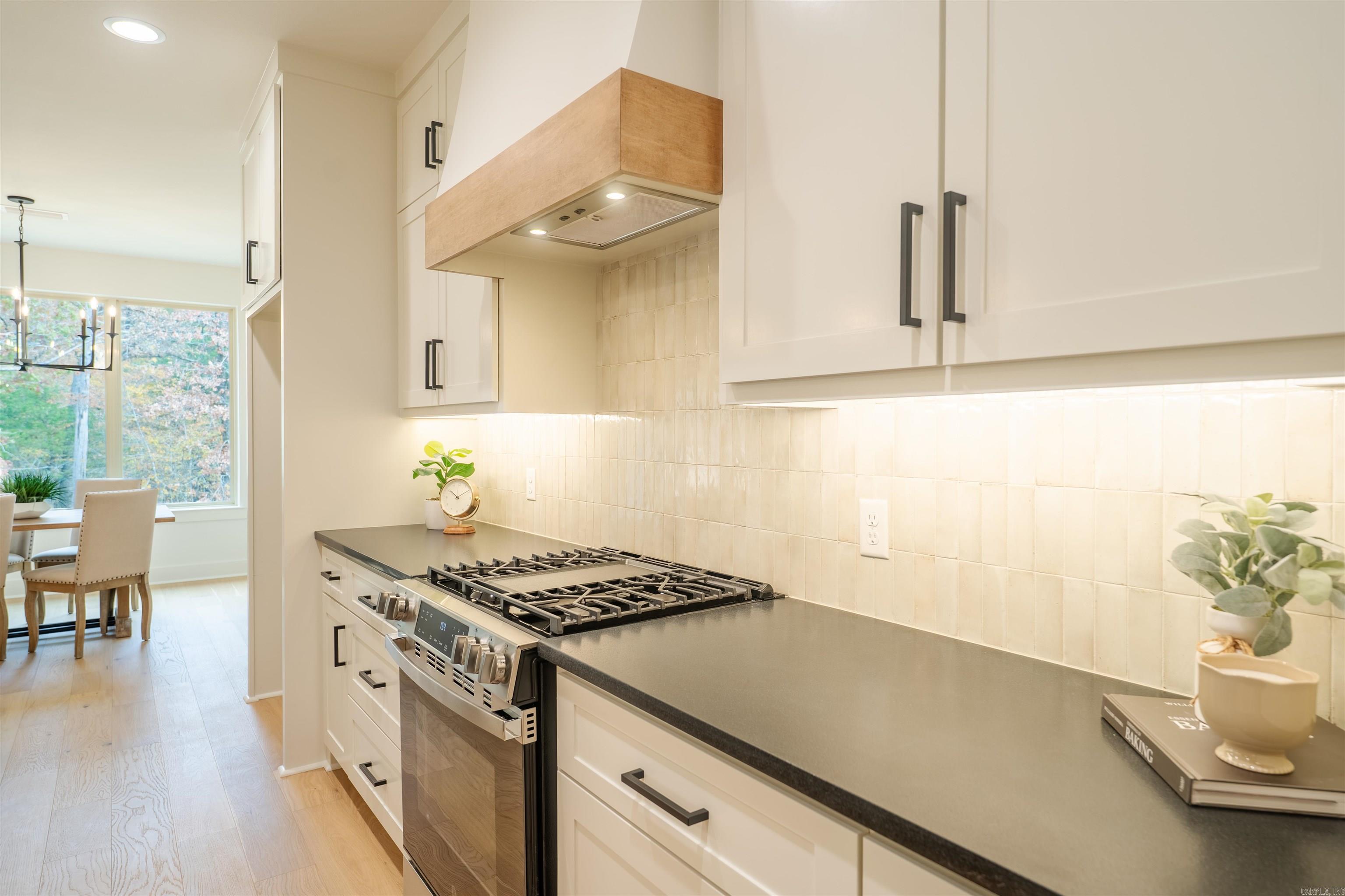 15116 Matterhorn  Maumelle, AR