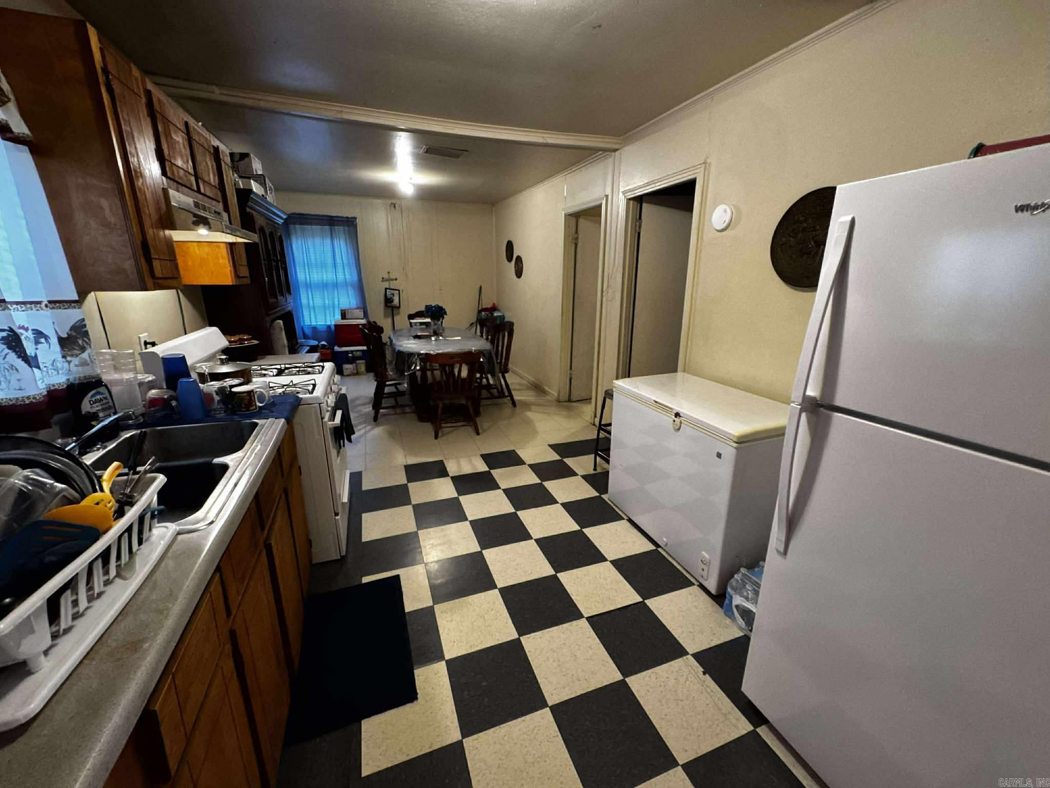 2212 S Maple  Pine Bluff, AR