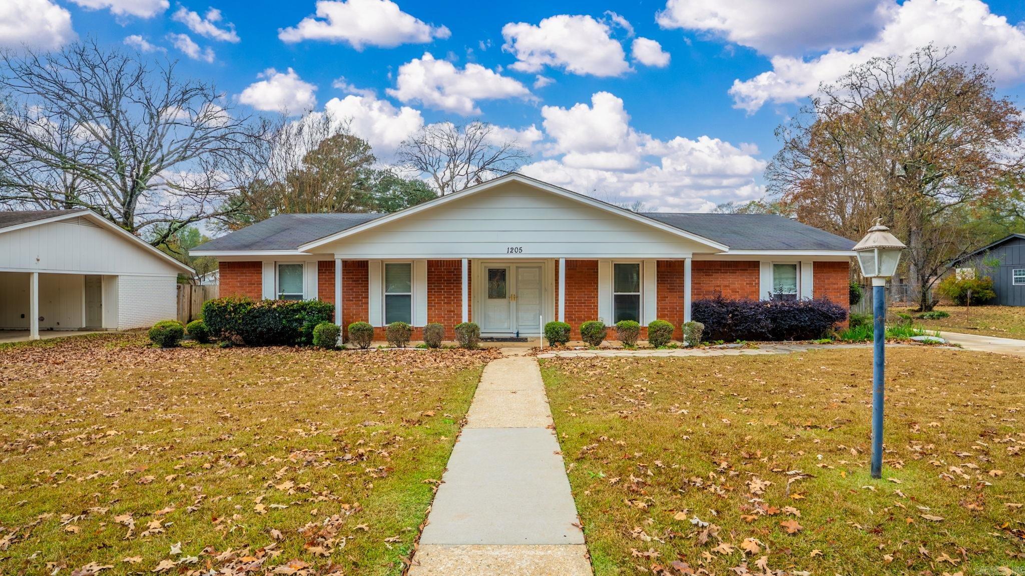 1205  Salem  Conway, AR