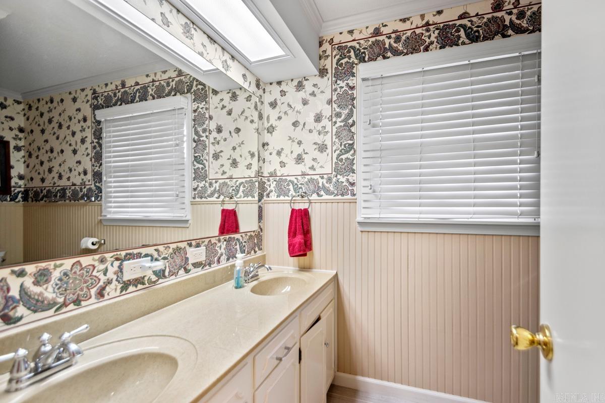 148 Windcrest Drive Malvern, AR 72104