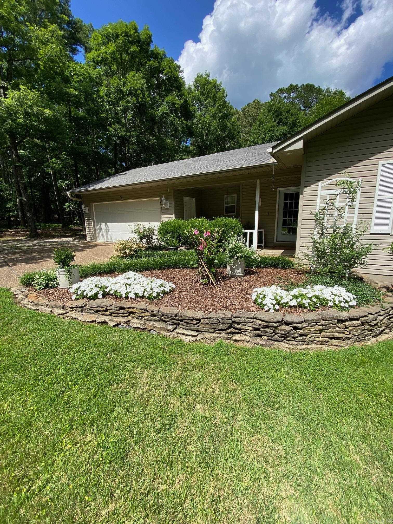 8 CARINENA LANE Hot Springs Village, AR 71909