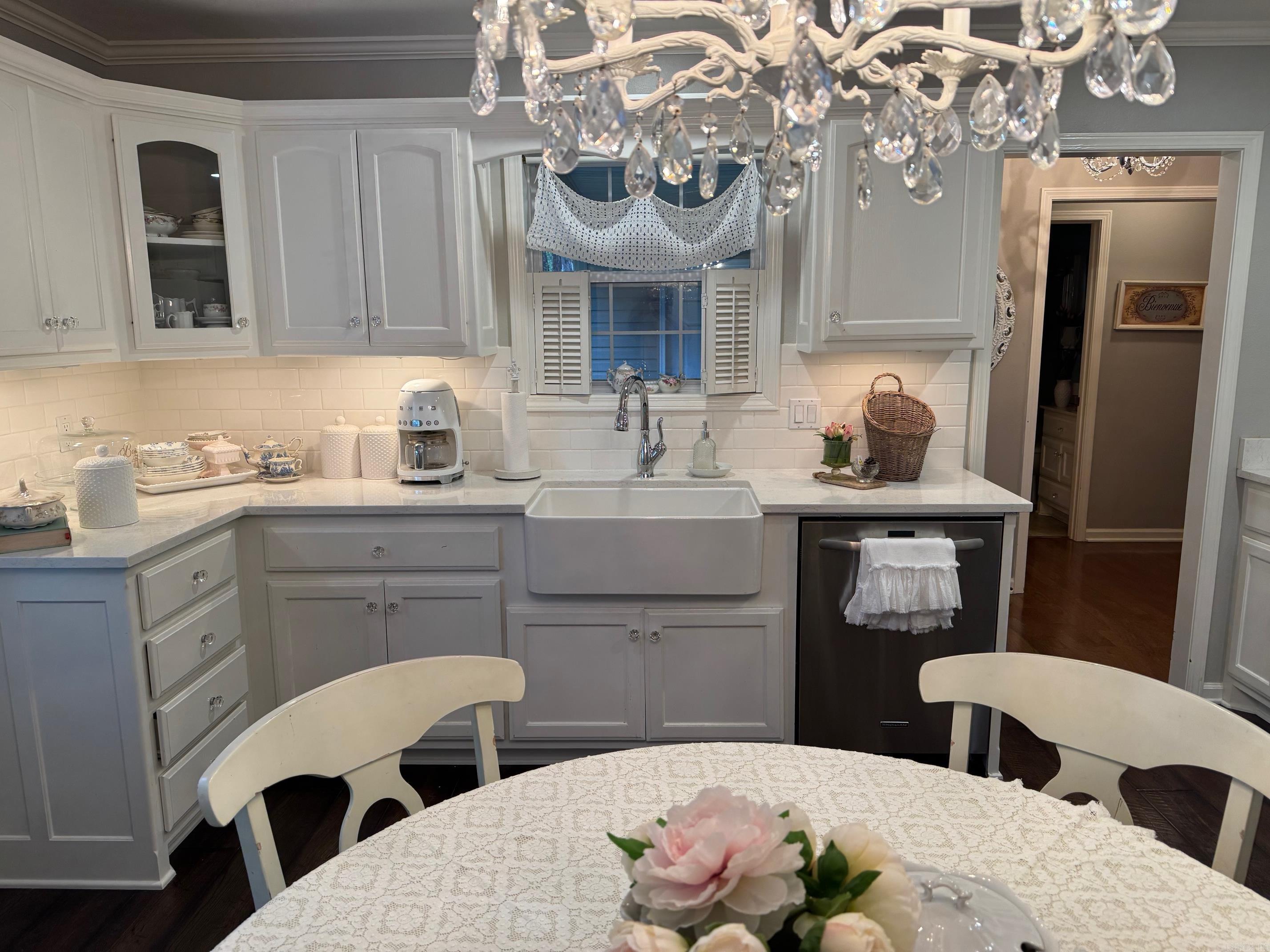 8 CARINENA LANE Hot Springs Village, AR 71909