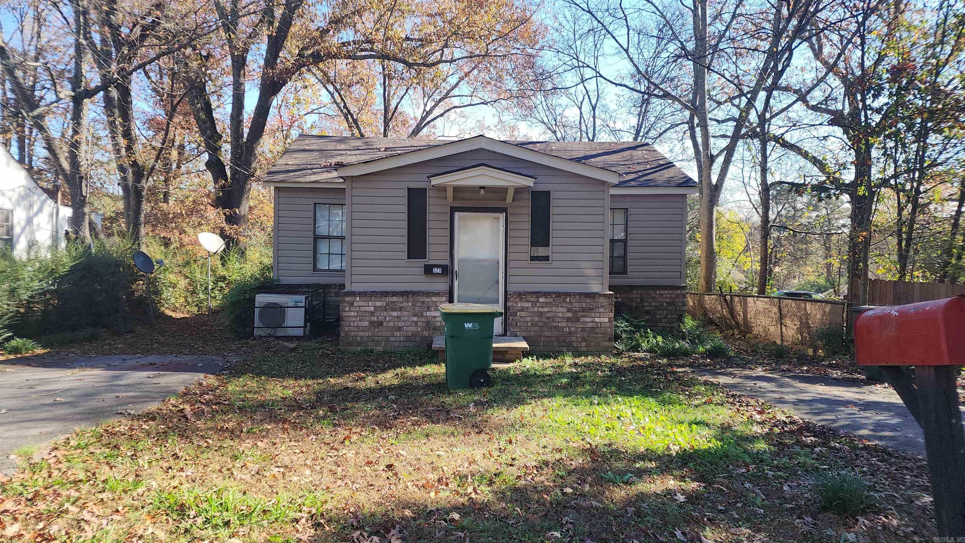 3211  Walker  Little Rock, AR