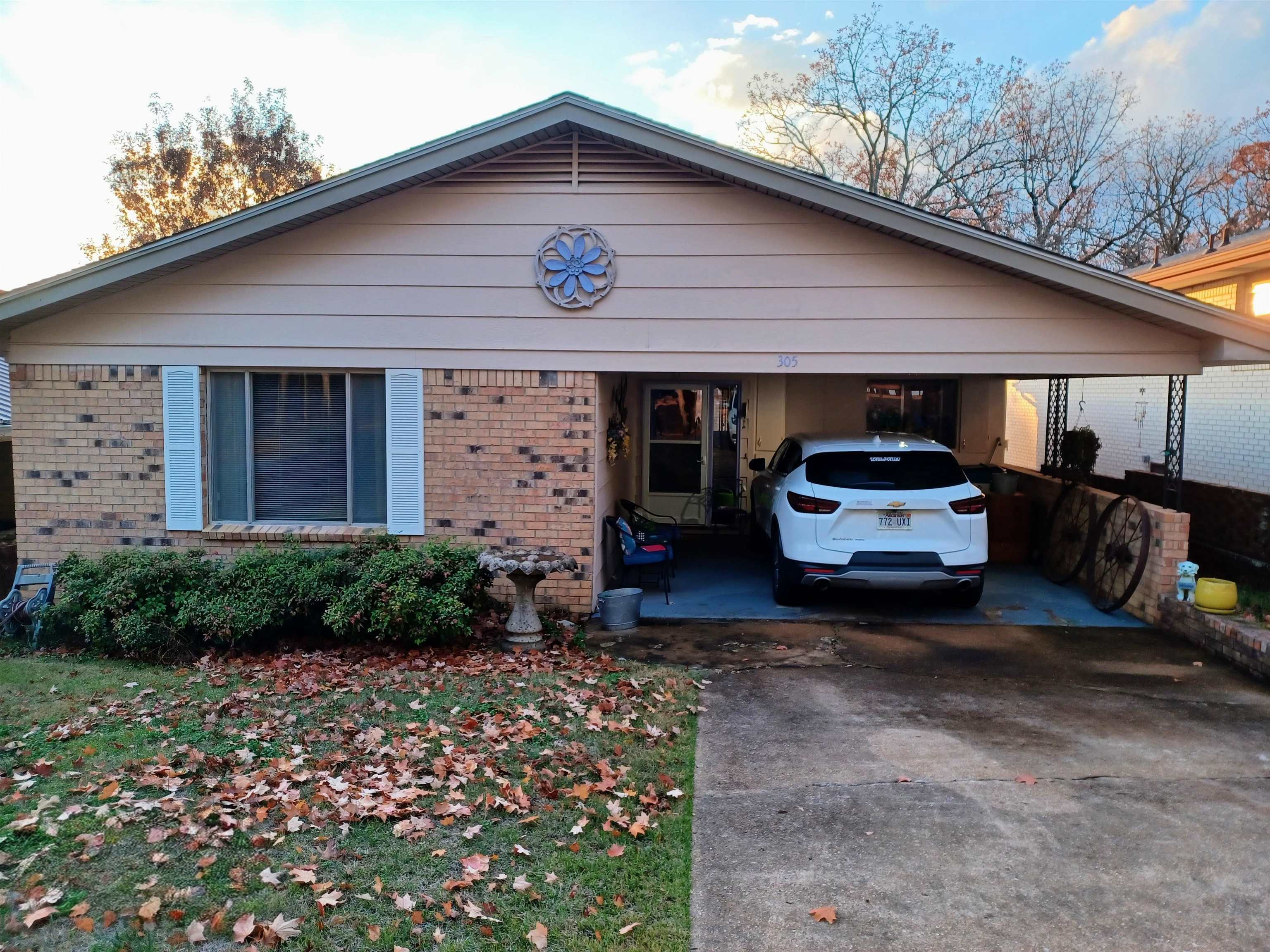 305 S Nightingale  Horseshoe Bend, AR