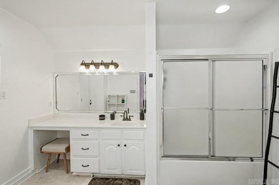 145 GRIZZLY BEAR DR  White Hall, AR