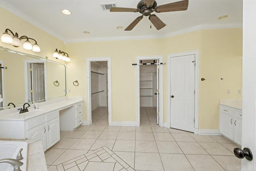 145 GRIZZLY BEAR DR  White Hall, AR