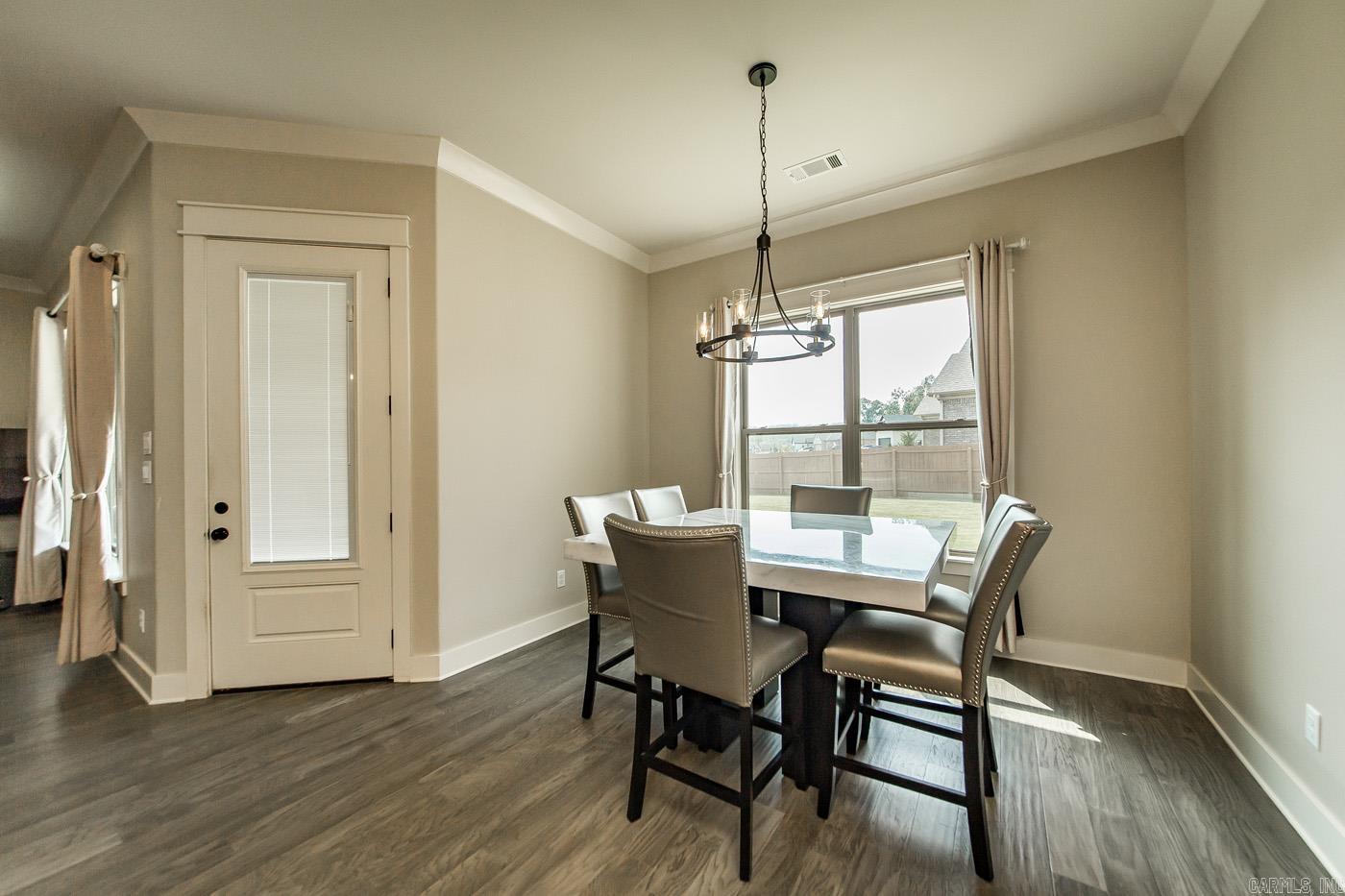 837 Oak Forest Circle Sherwood, AR 72120