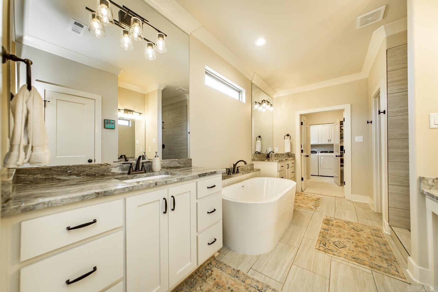 837 Oak Forest Circle Sherwood, AR 72120