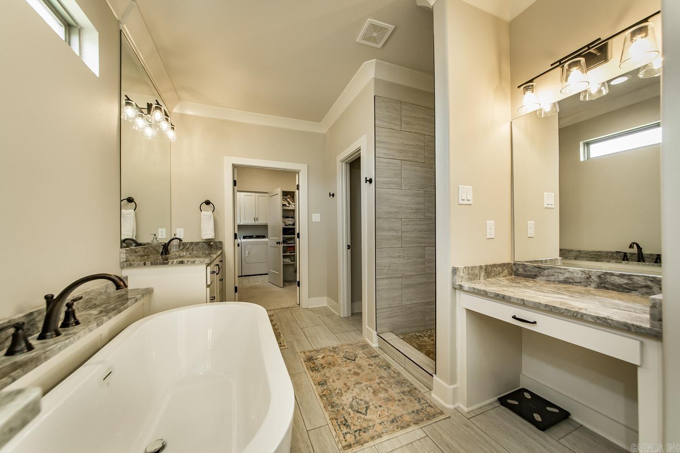 837 Oak Forest Circle Sherwood, AR 72120