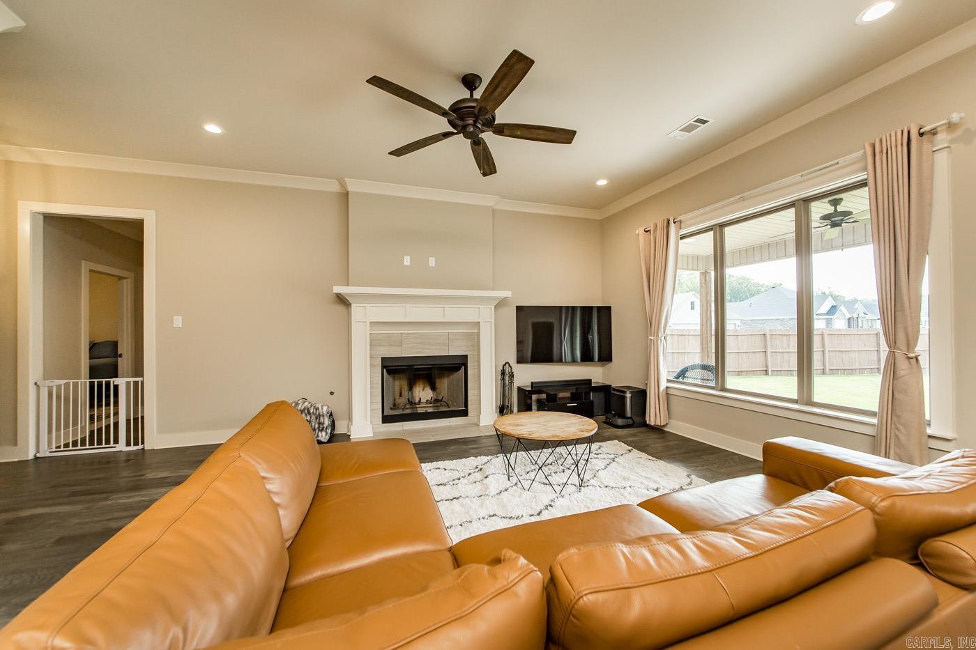 837 Oak Forest Circle Sherwood, AR 72120