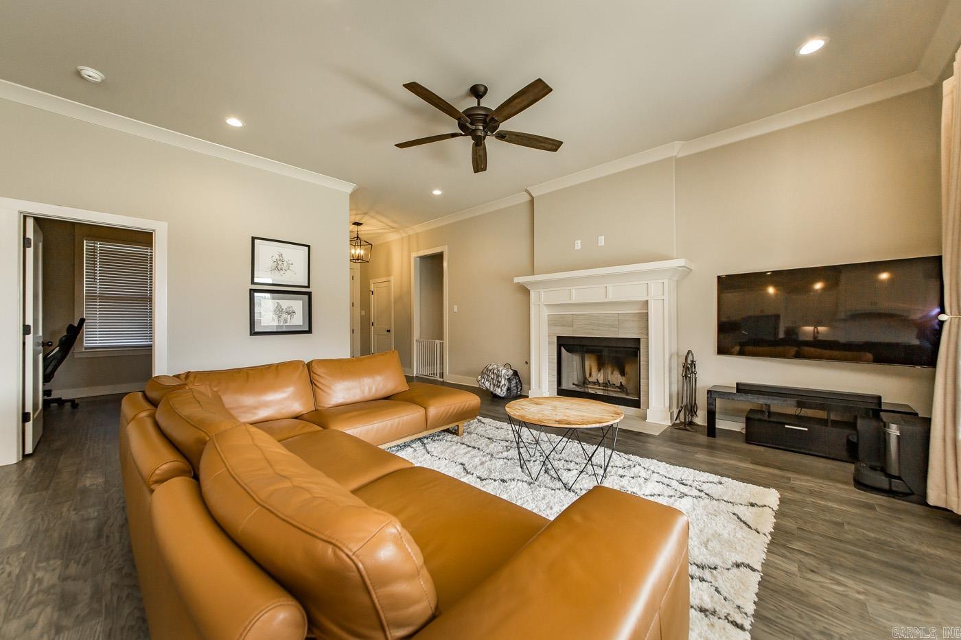 837 Oak Forest Circle Sherwood, AR 72120