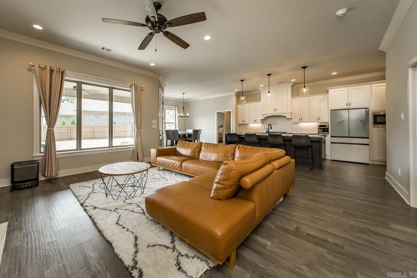 837 Oak Forest Circle Sherwood, AR 72120