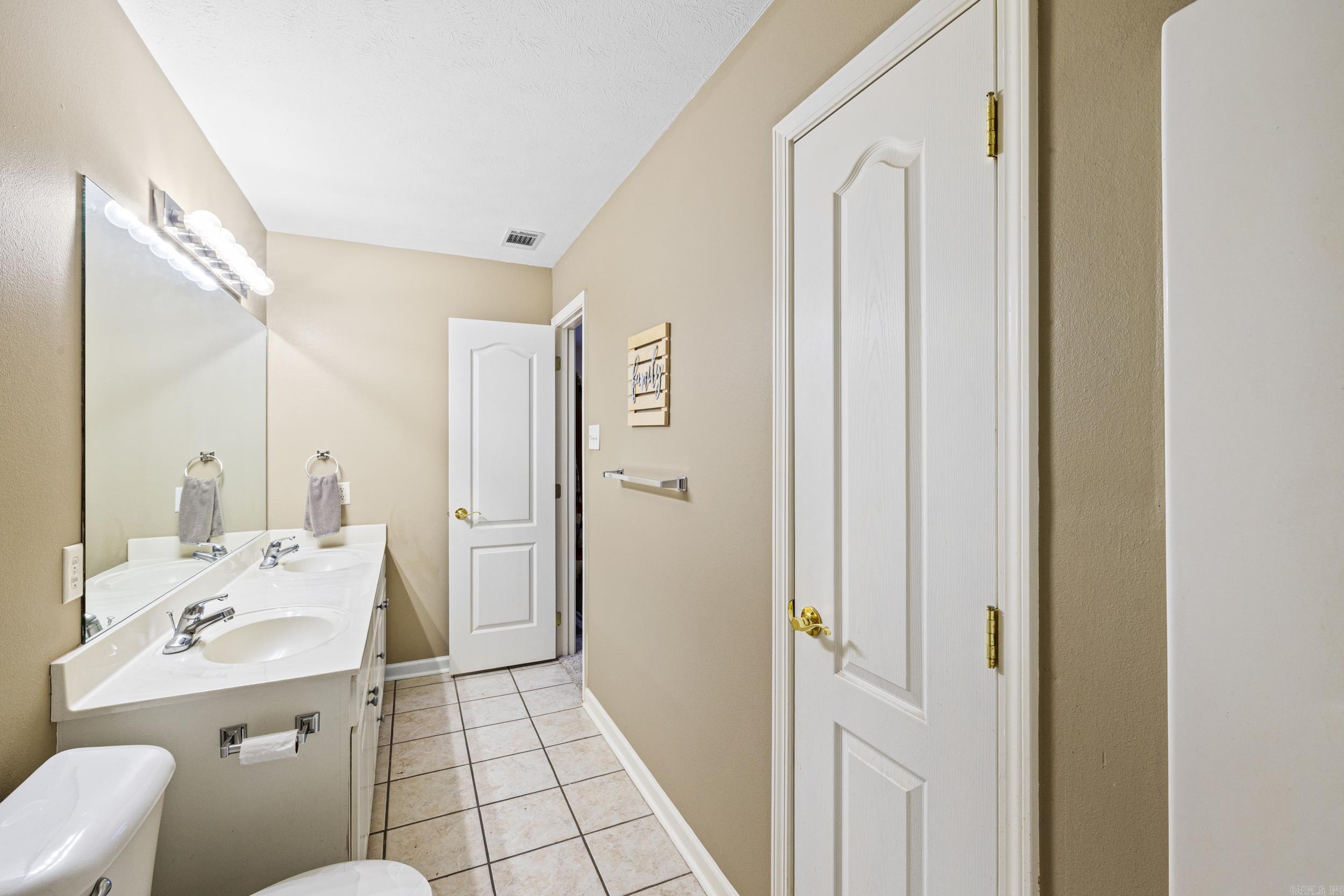 1 Moon Ridge  Ward, AR