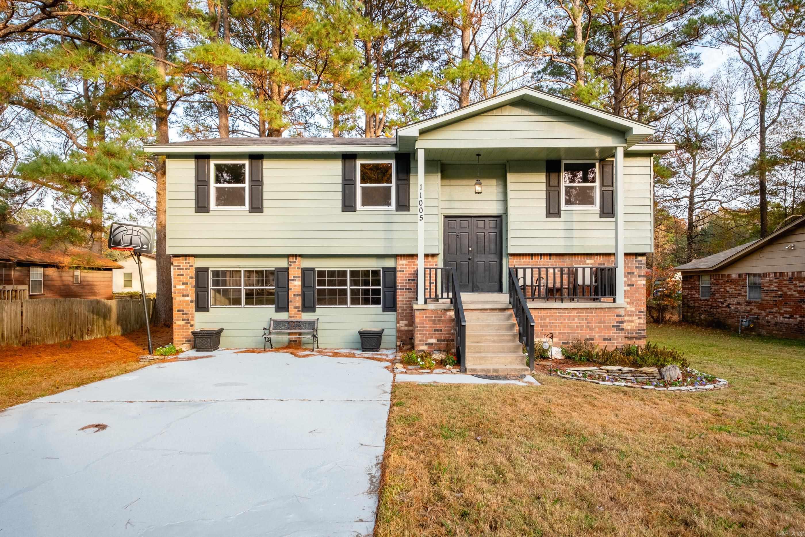 11005  King Arthurs  Little Rock, AR