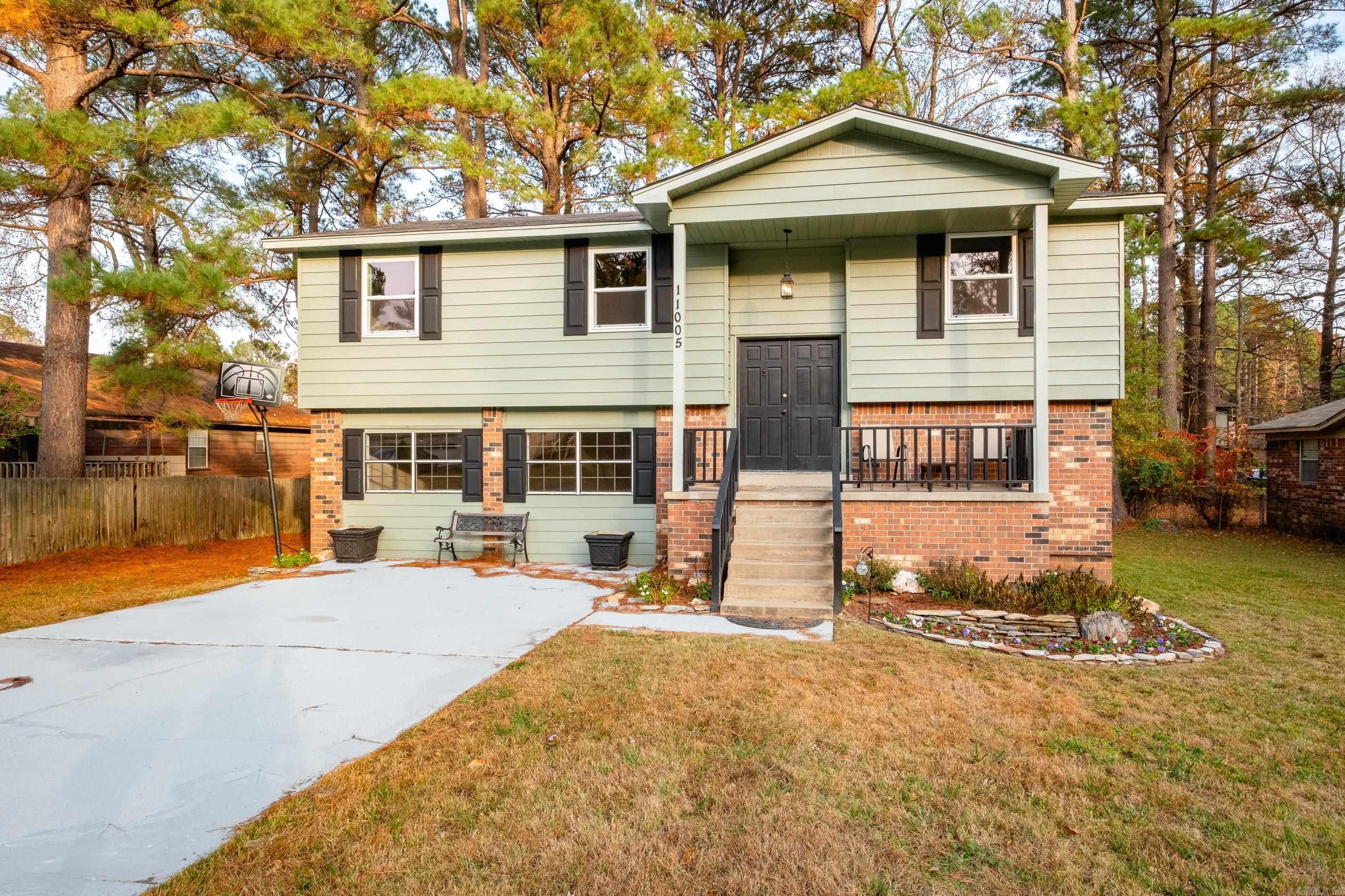 11005 King Arthurs Drive Little Rock, AR 72209