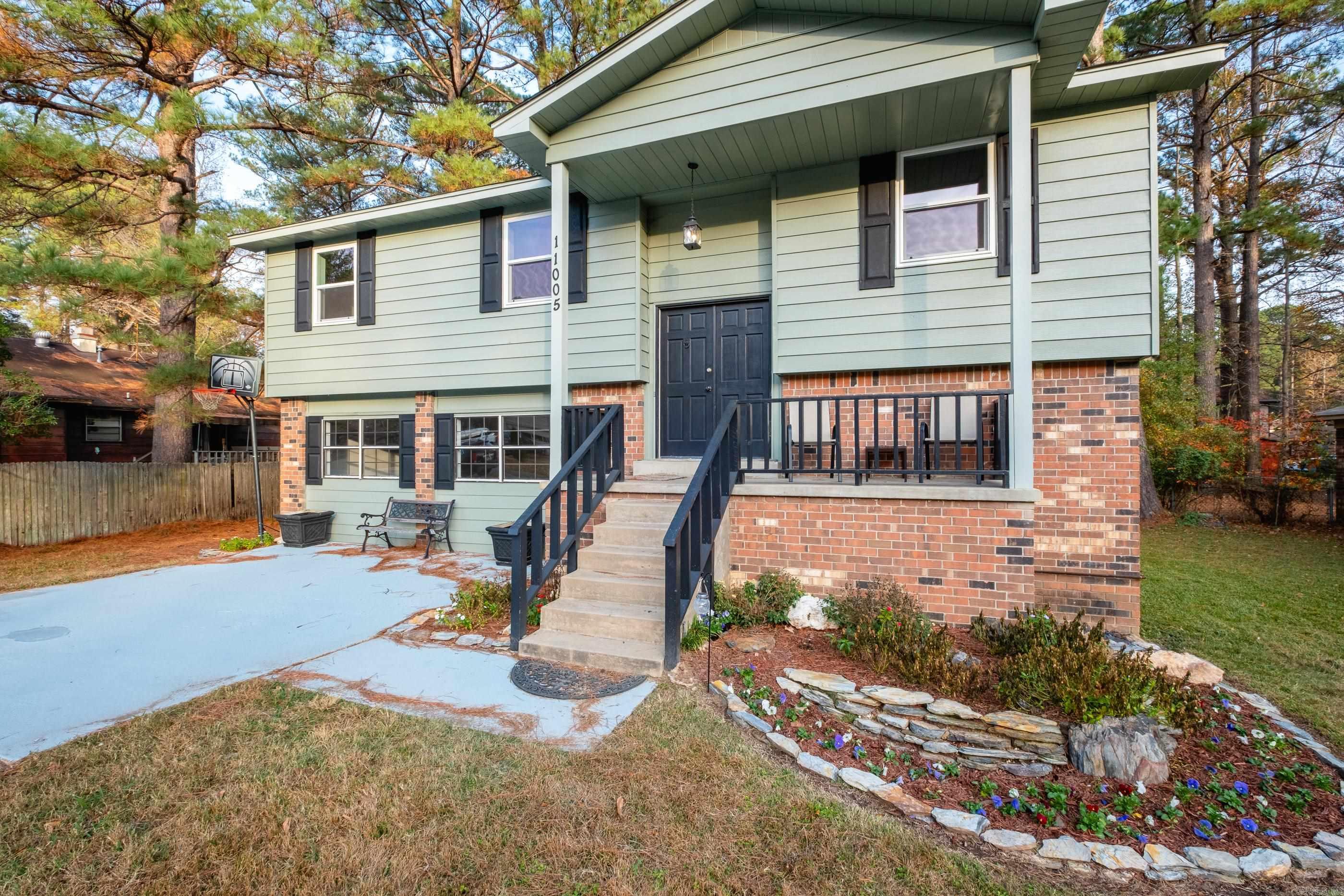 11005 King Arthurs Drive Little Rock, AR 72209