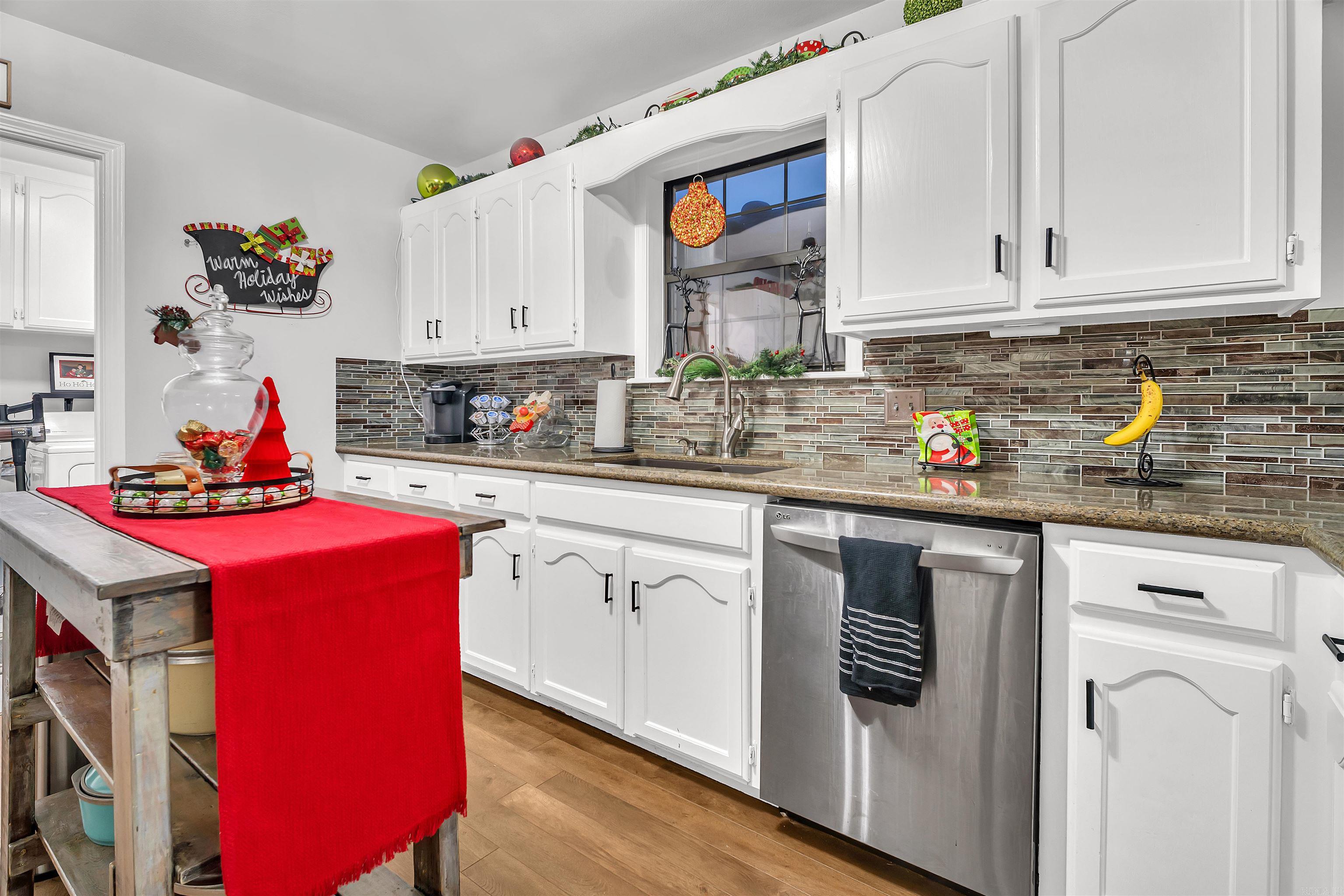 8 N Springhill Lane  Greenbrier, AR