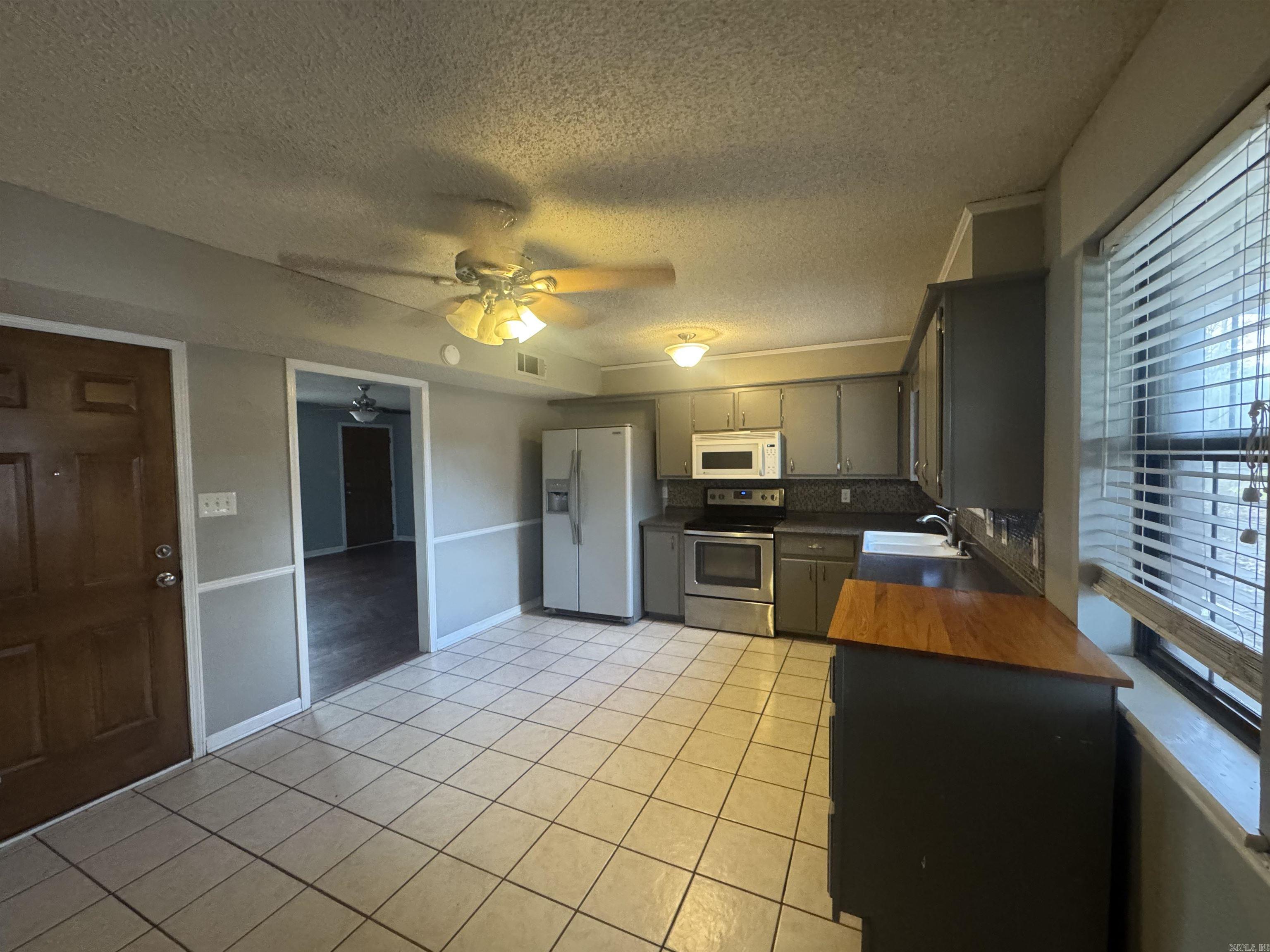 104 Northfield Dr Drive Searcy, AR 72143