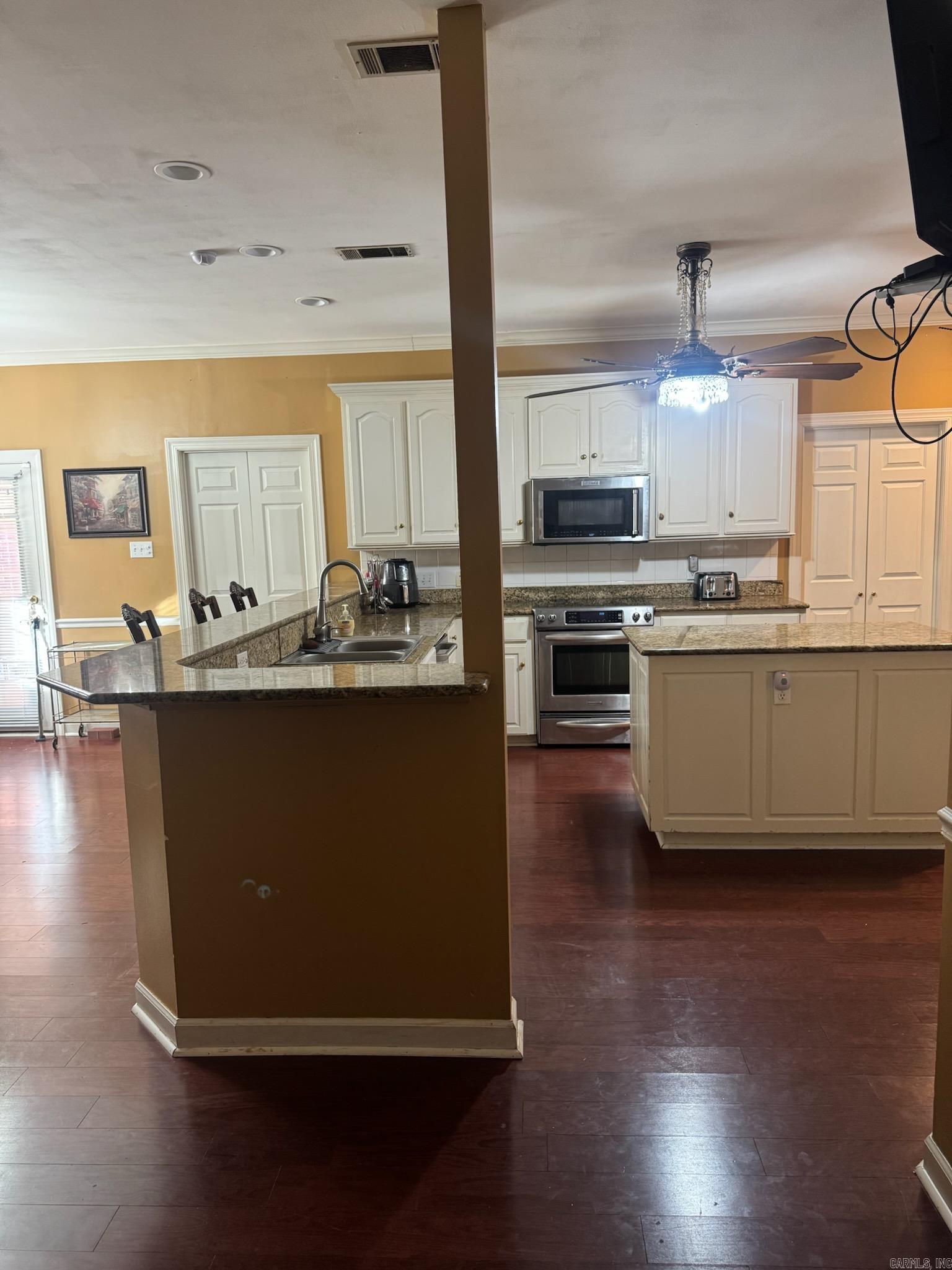 2 Rosaires  Little Rock, AR