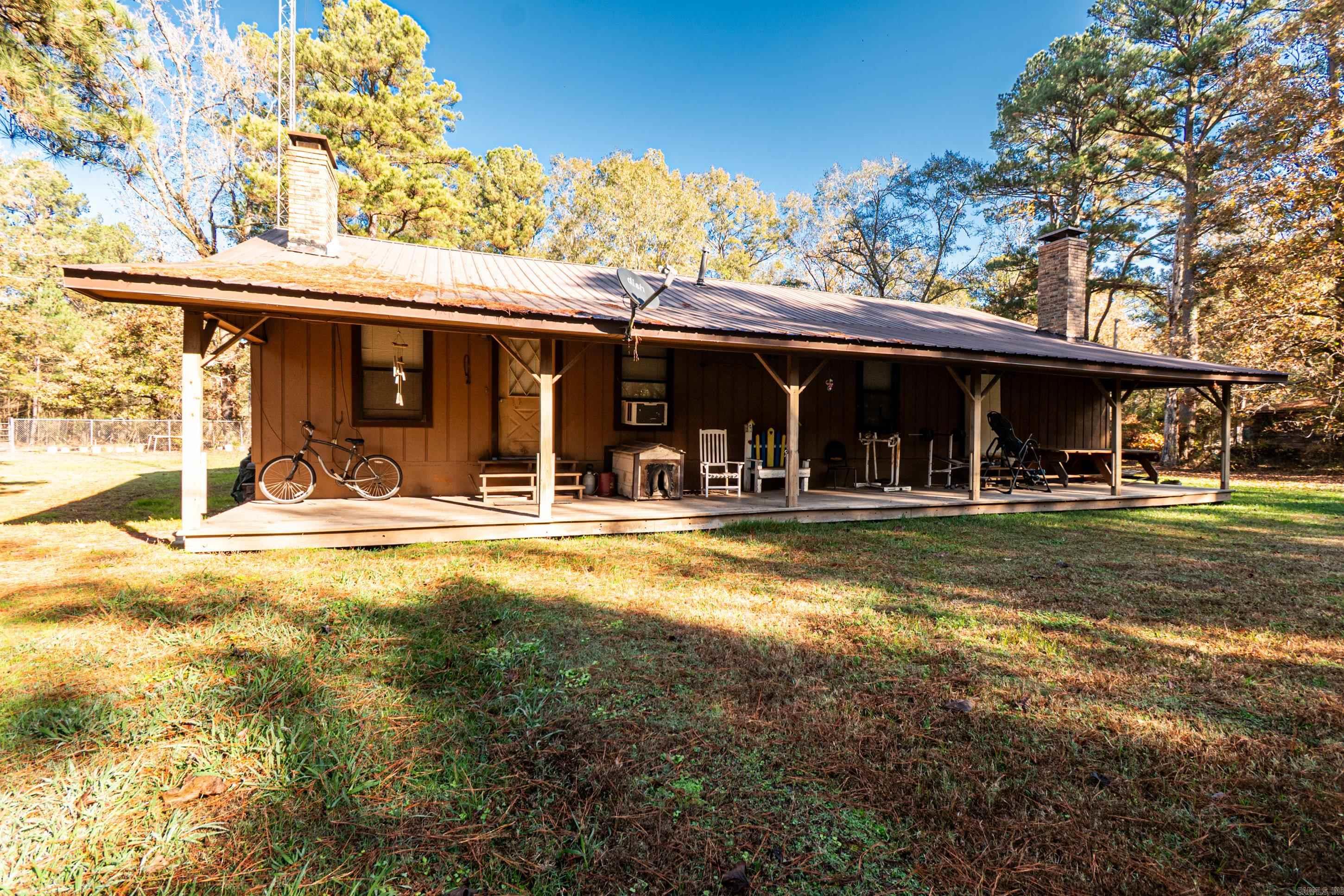 984 M Avenue Felsenthal, AR 71747