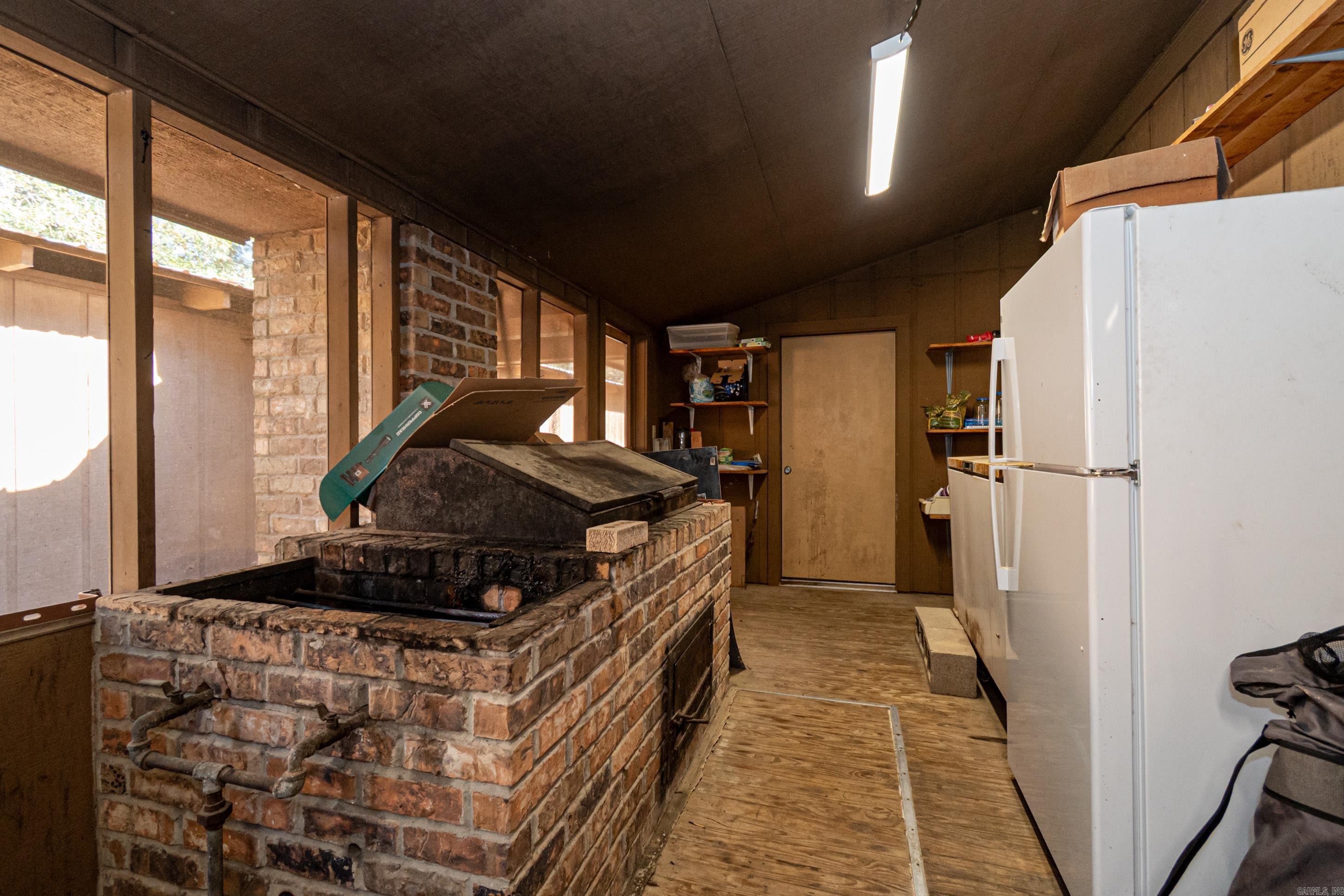 984 M Avenue Felsenthal, AR 71747