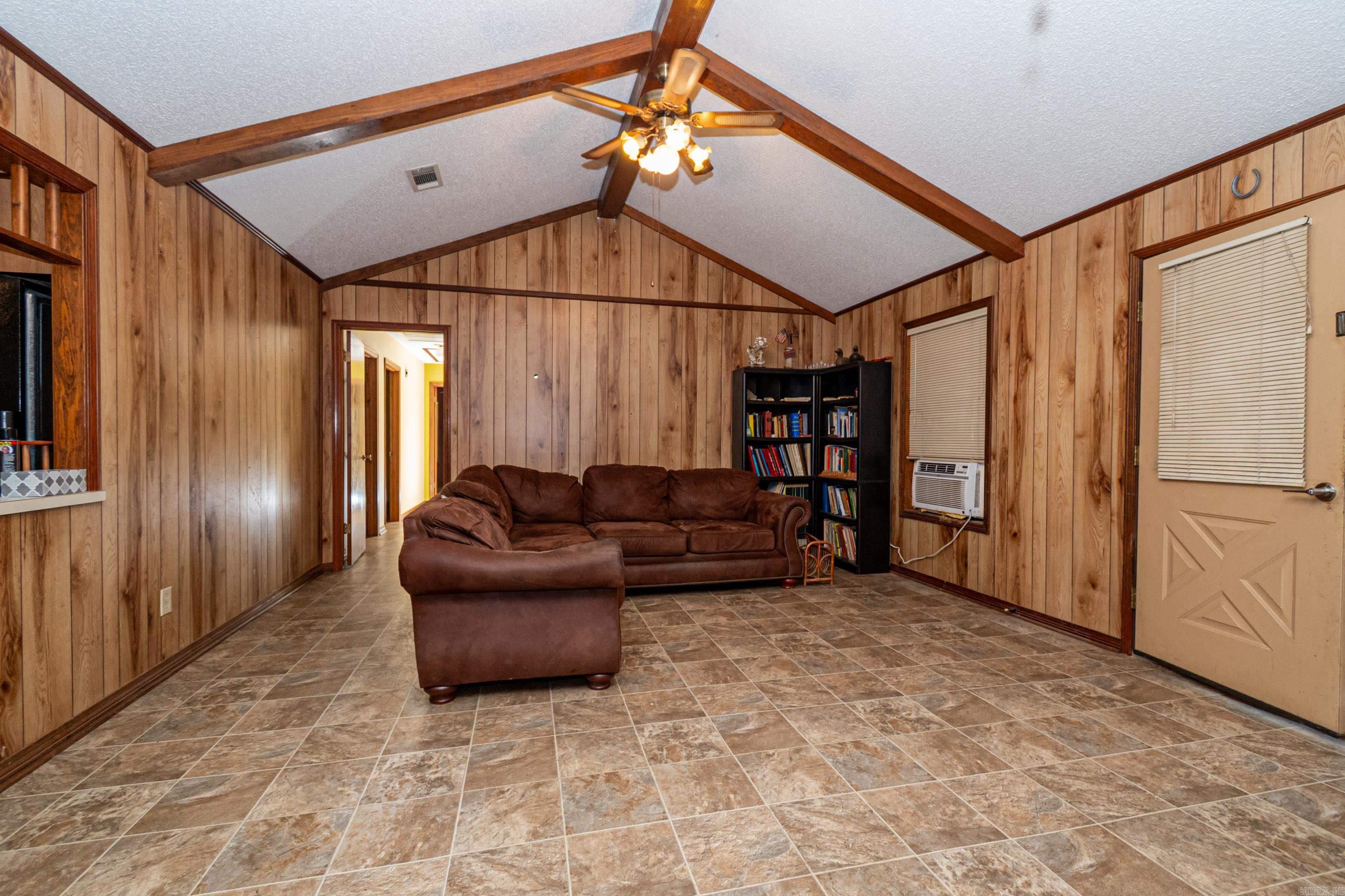 984 M Avenue Felsenthal, AR 71747