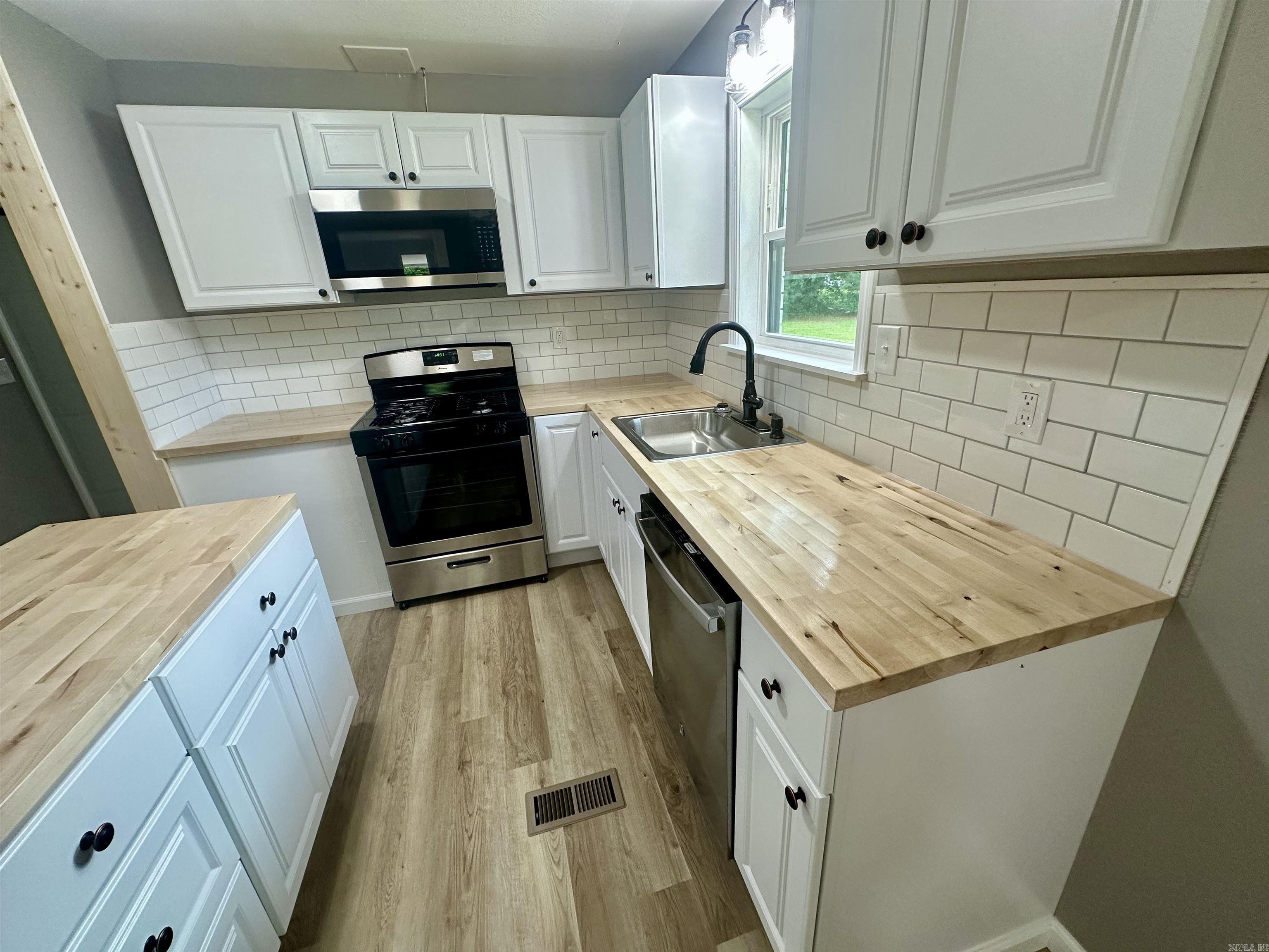 27 Grant 491 Road Sheridan, AR 72105