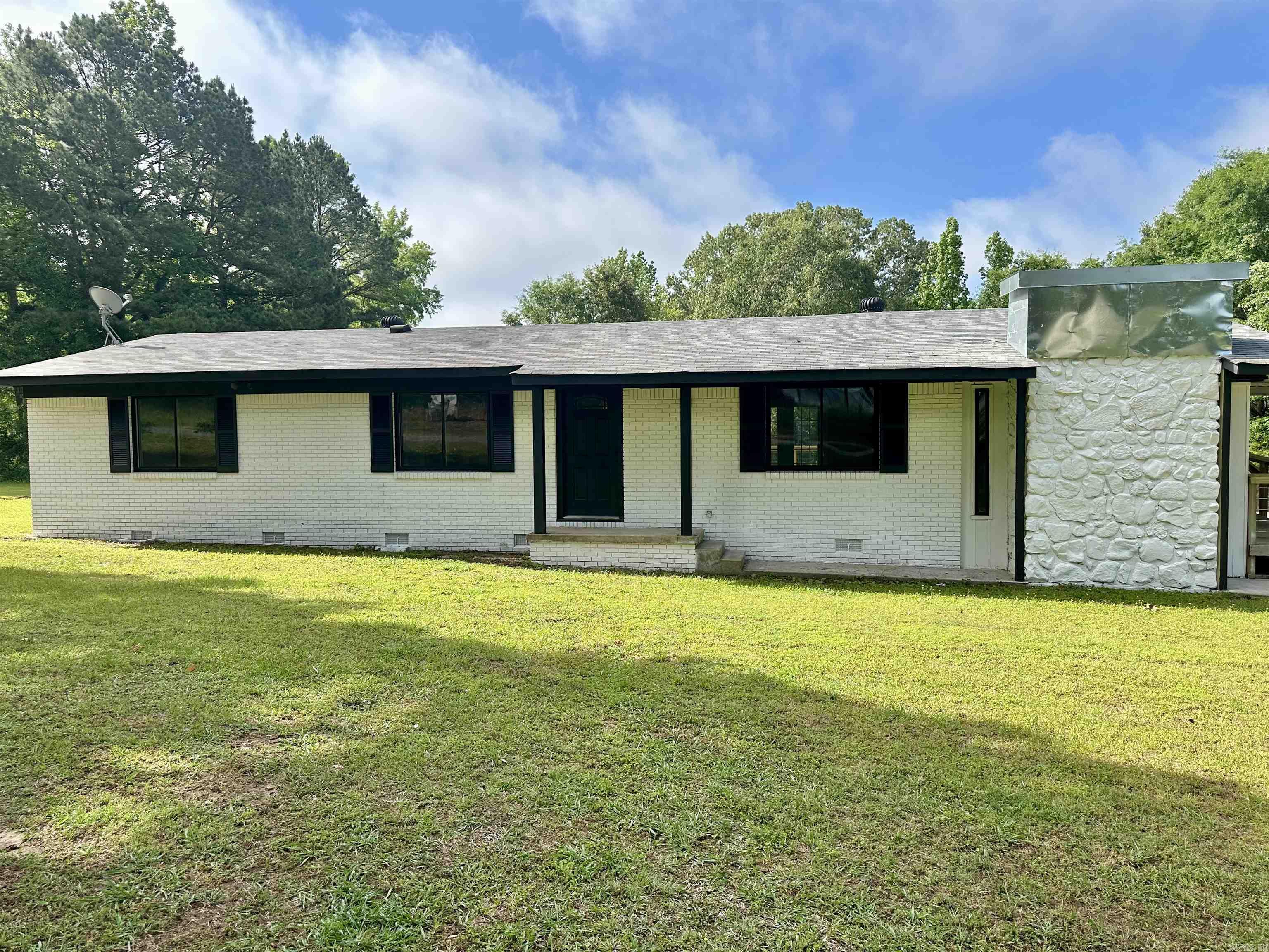 27 Grant 491 Road Sheridan, AR 72105