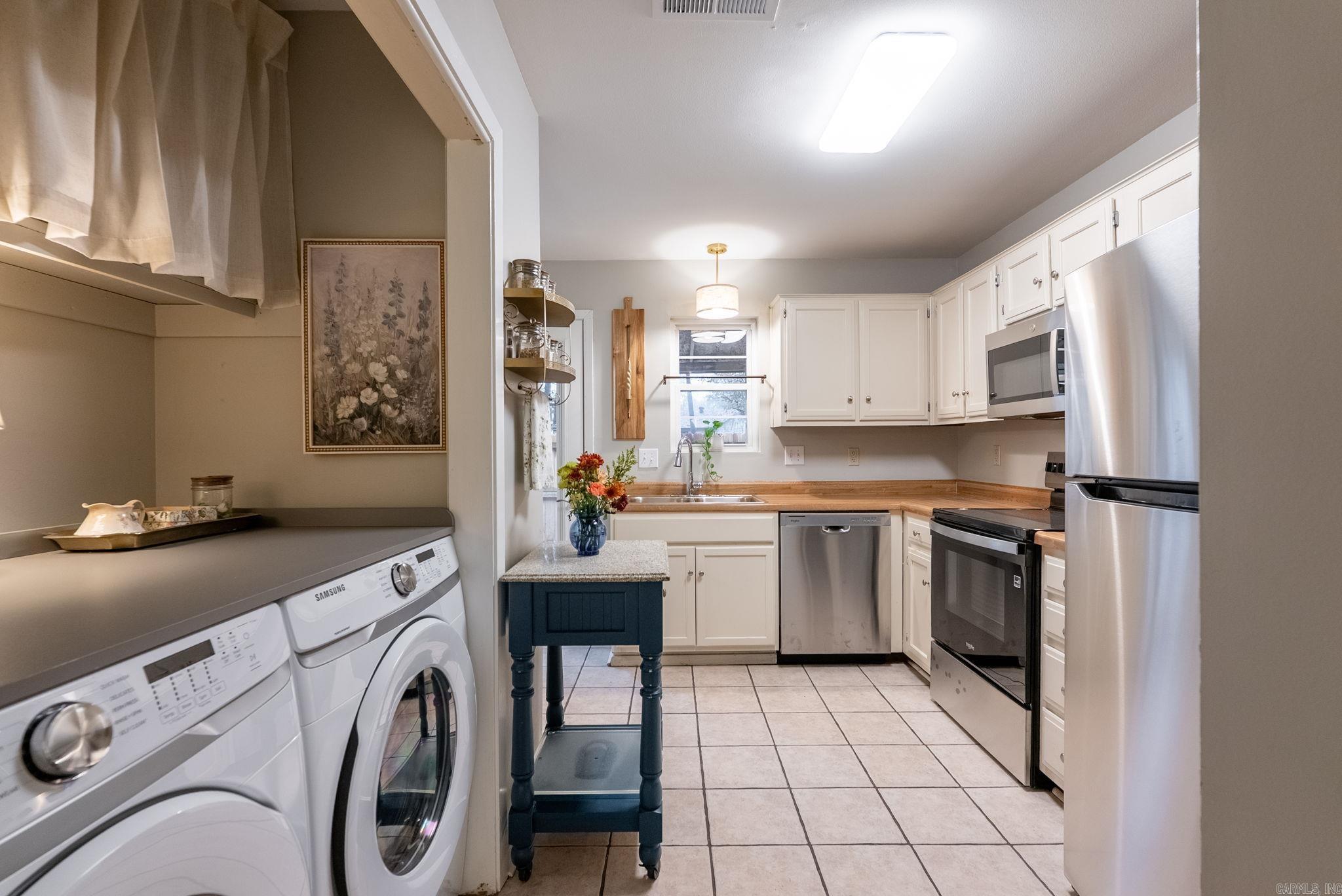 200 Pine Forest F-3 Maumelle, AR