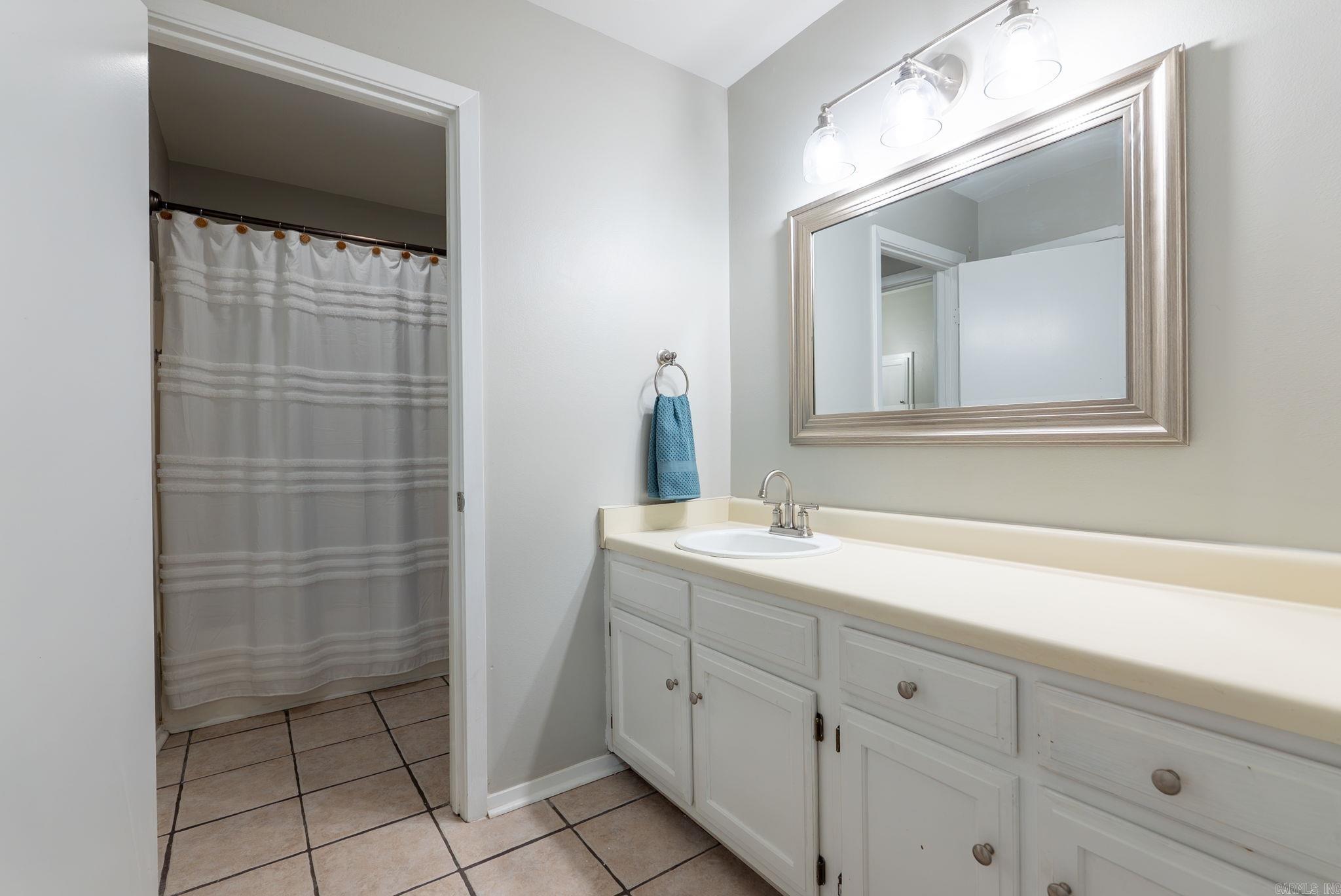 200 Pine Forest F-3 Maumelle, AR