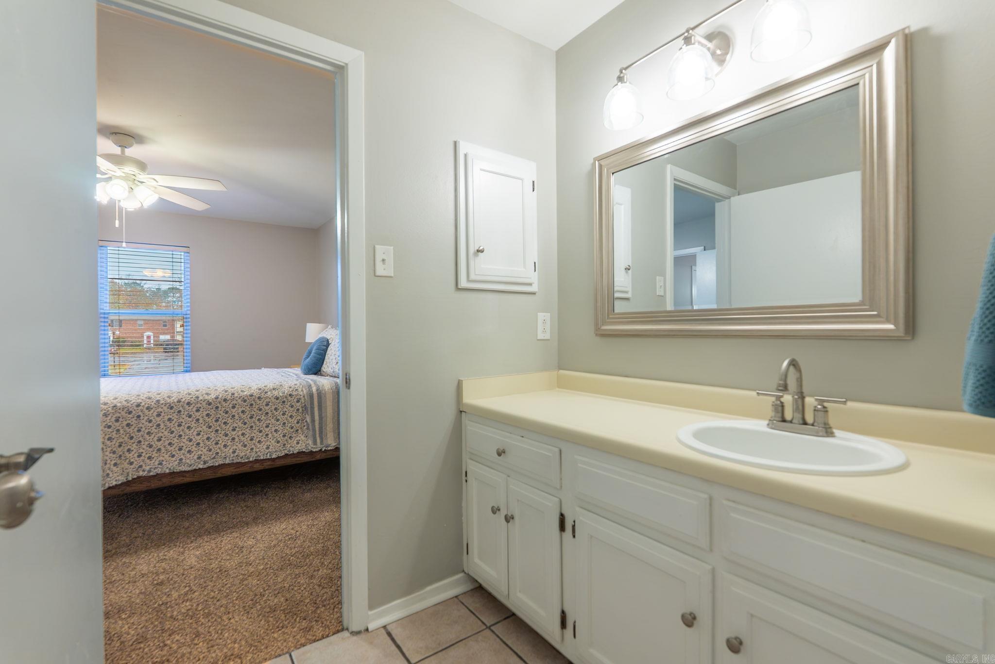 200 Pine Forest F-3 Maumelle, AR