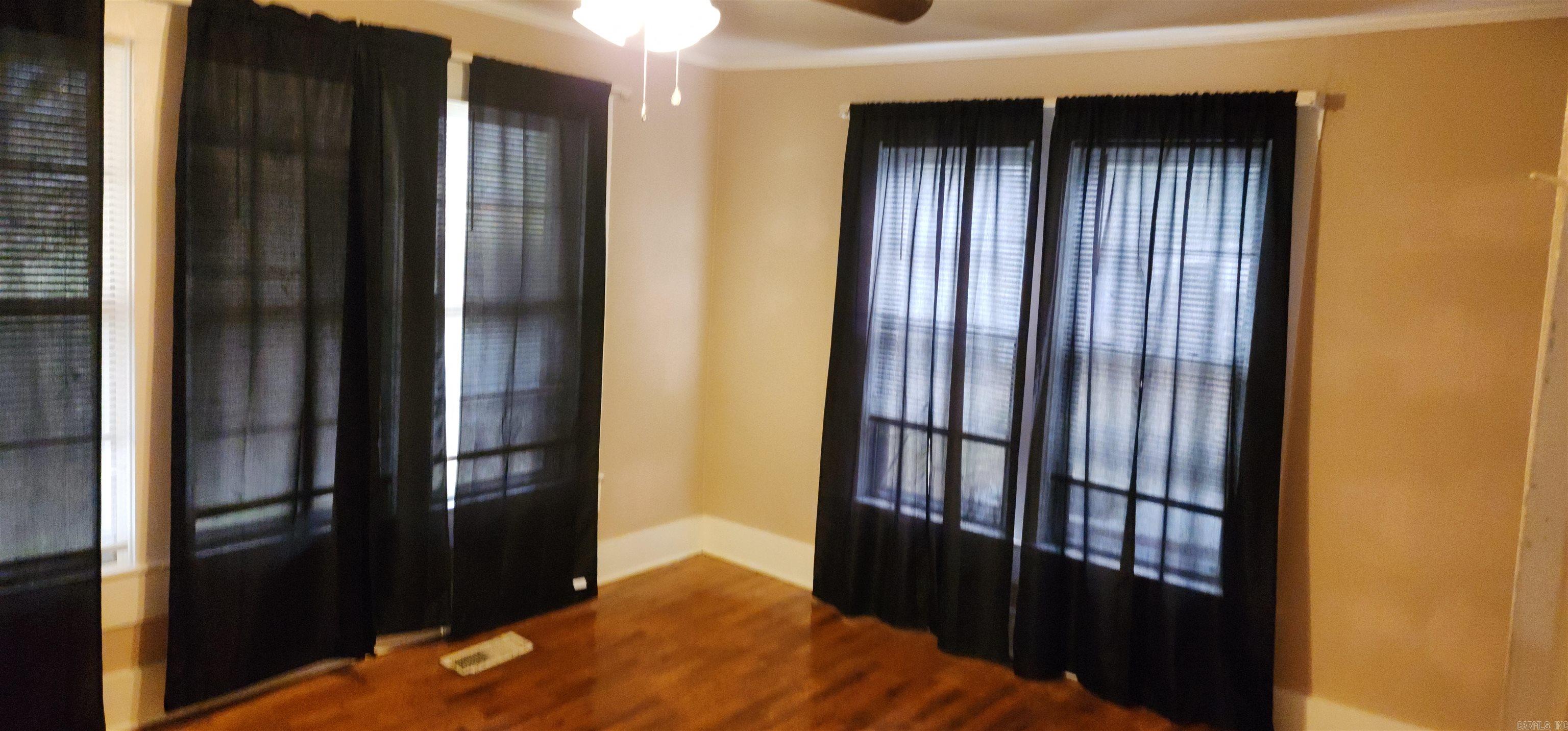 402 S 2Nd Street Dardanelle, AR 72834