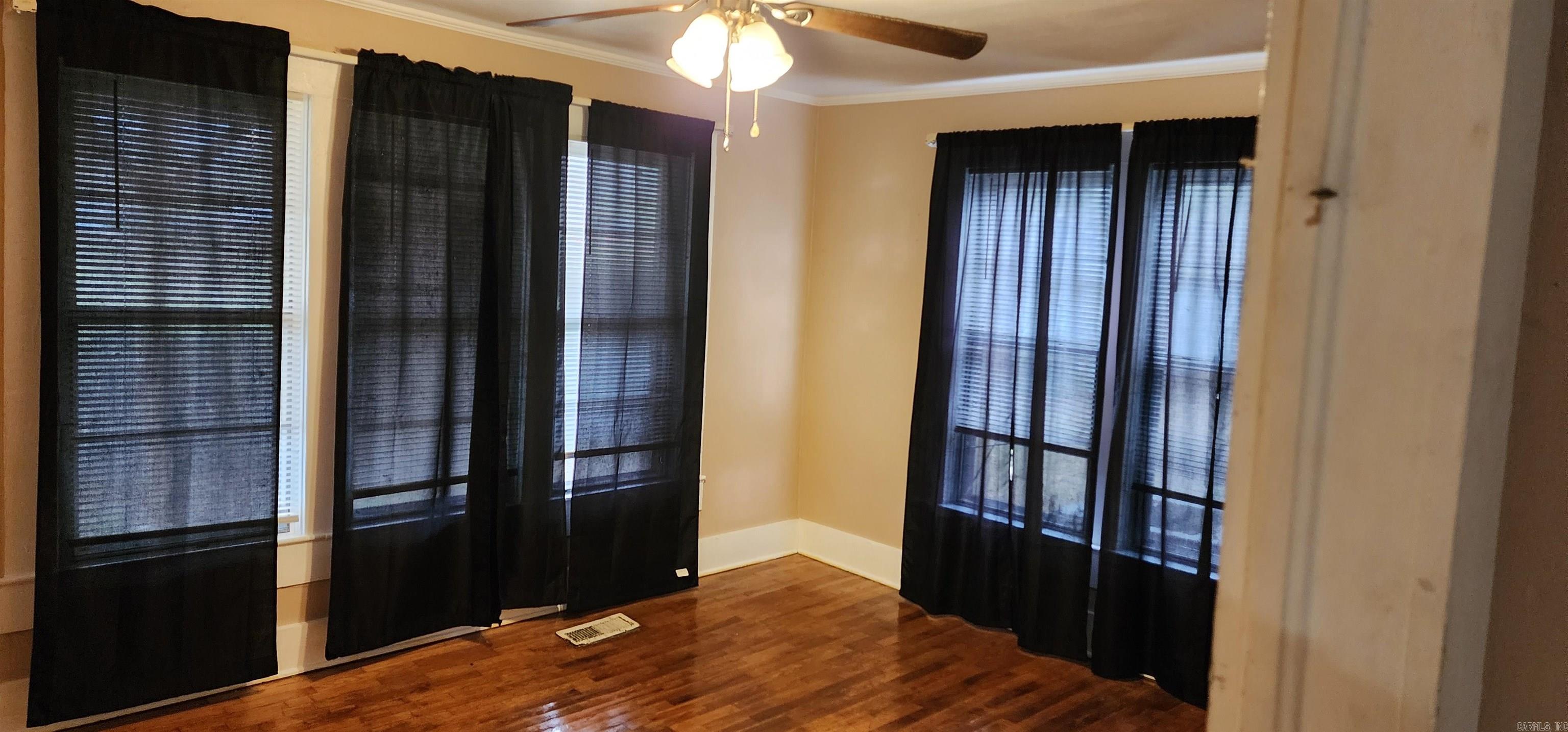 402 S 2Nd Street Dardanelle, AR 72834