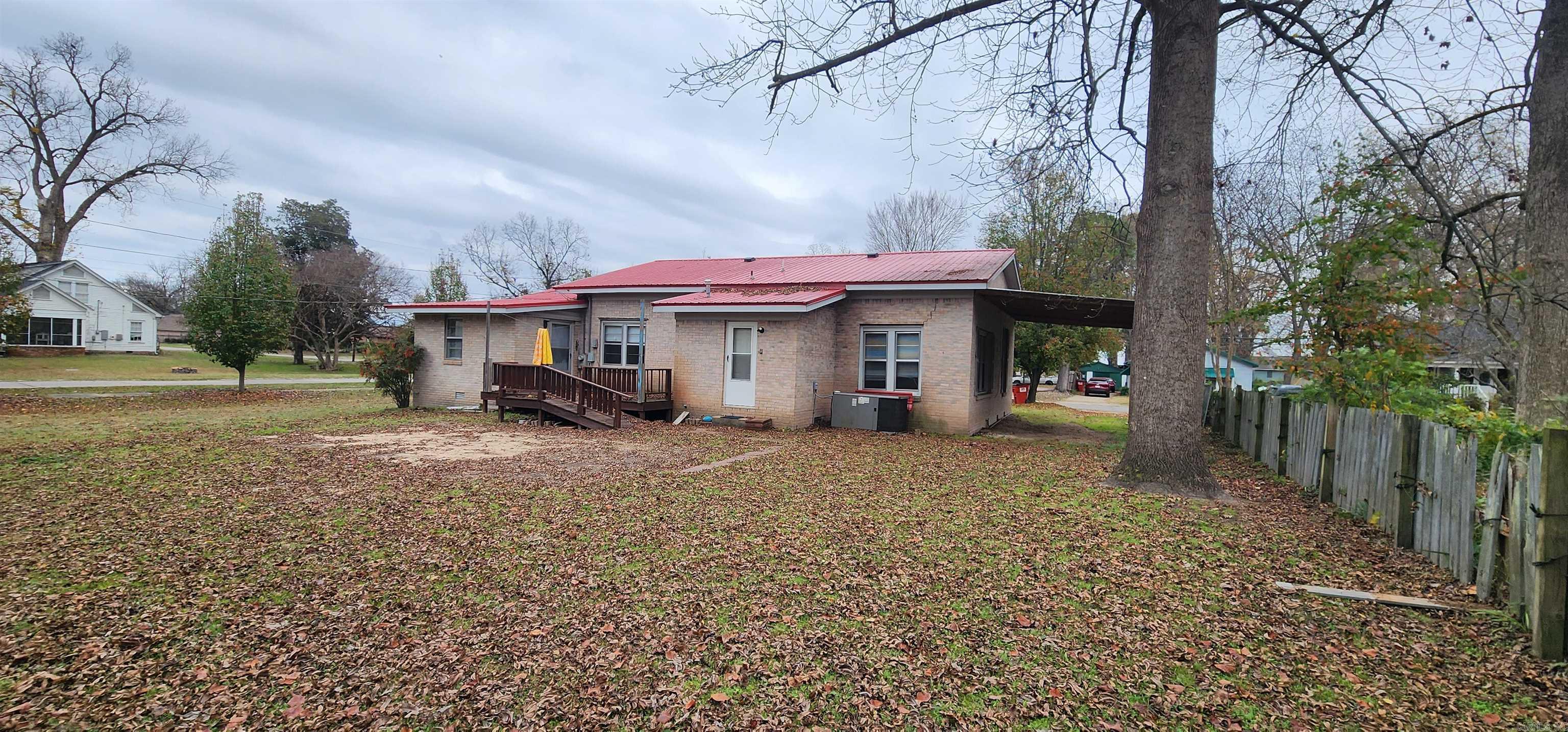 402 S 2Nd Street Dardanelle, AR 72834