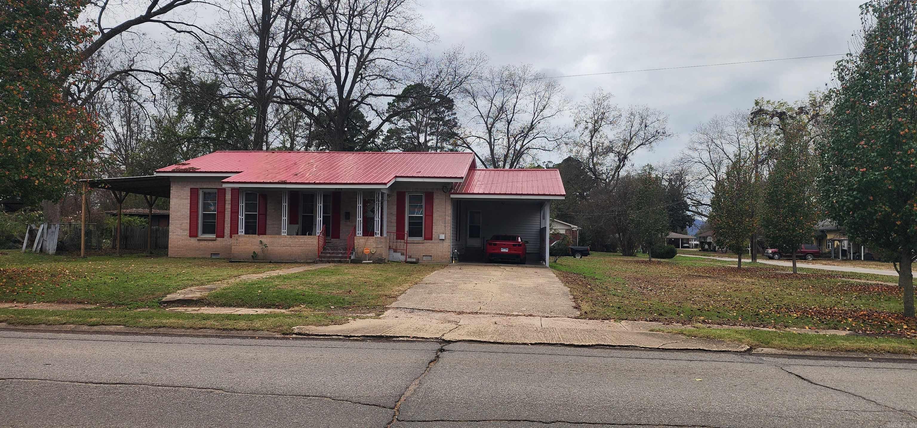 402 S 2Nd Street Dardanelle, AR 72834