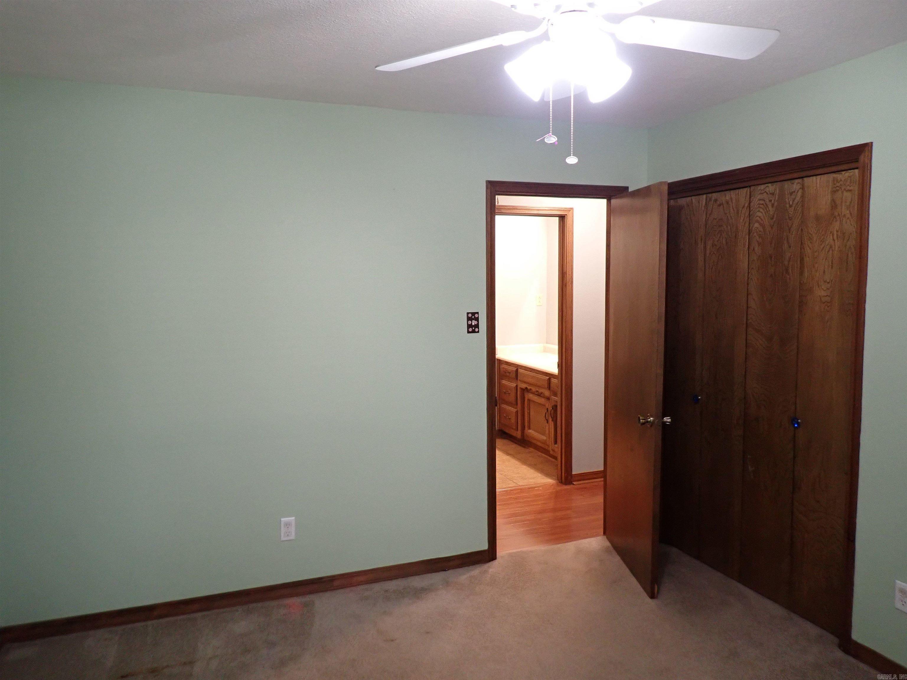 9 Lexington Circle Arkadelphia, AR 71923-7032