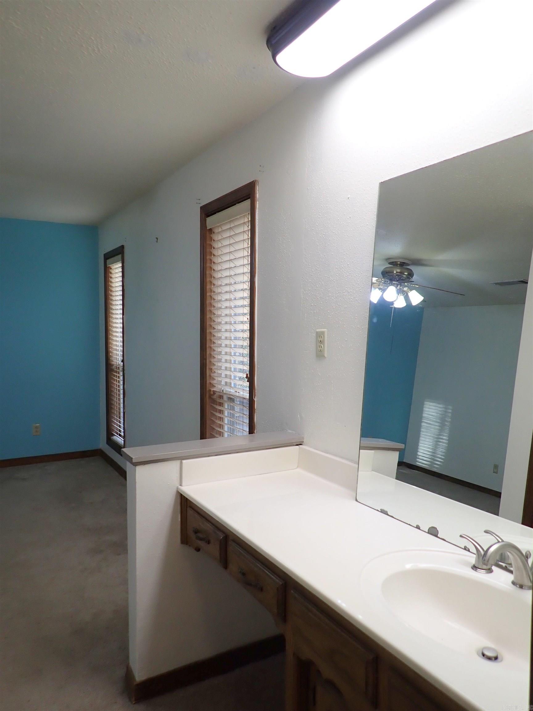 9 Lexington Circle Arkadelphia, AR 71923-7032