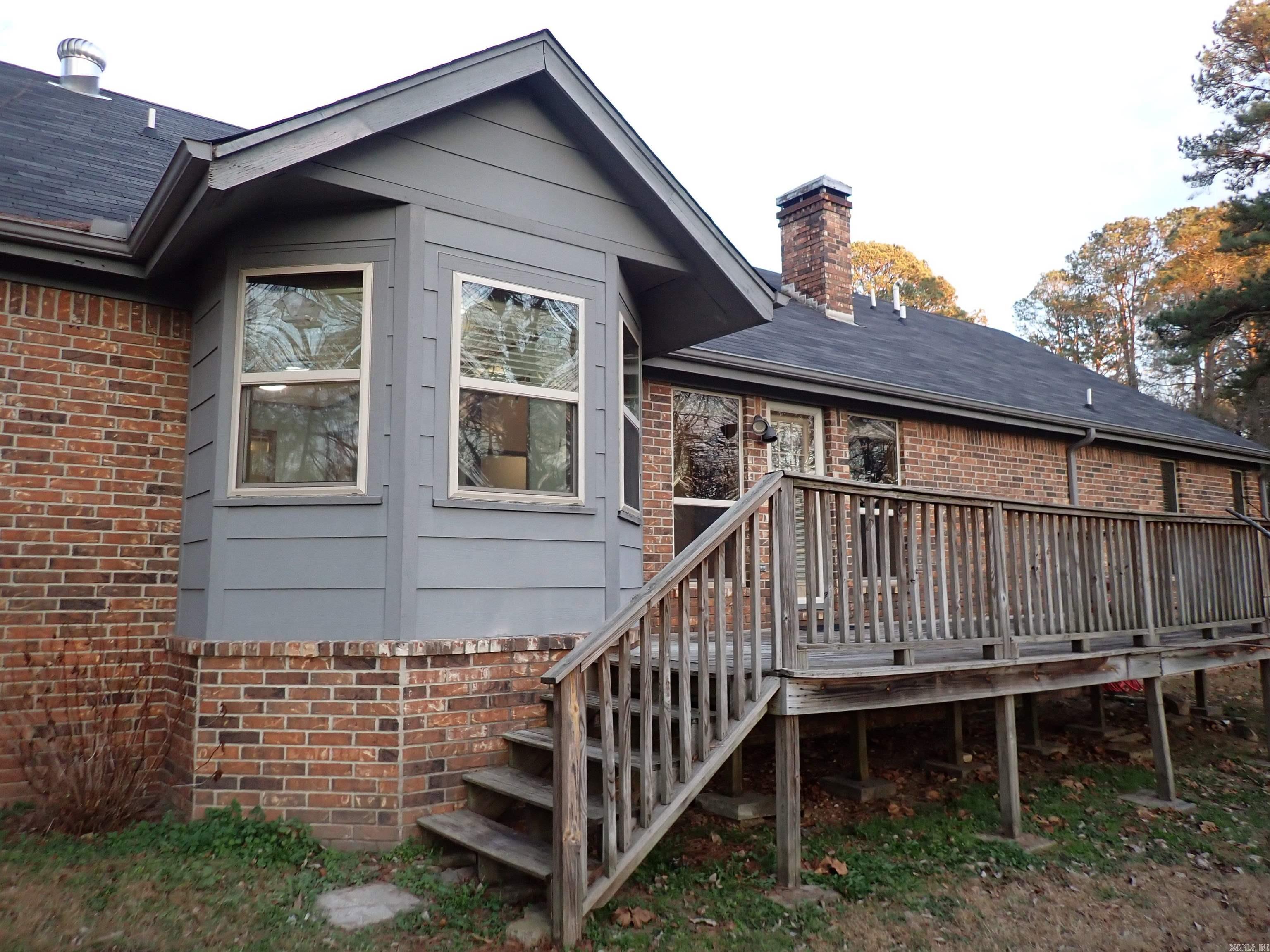 9 Lexington Circle Arkadelphia, AR 71923-7032