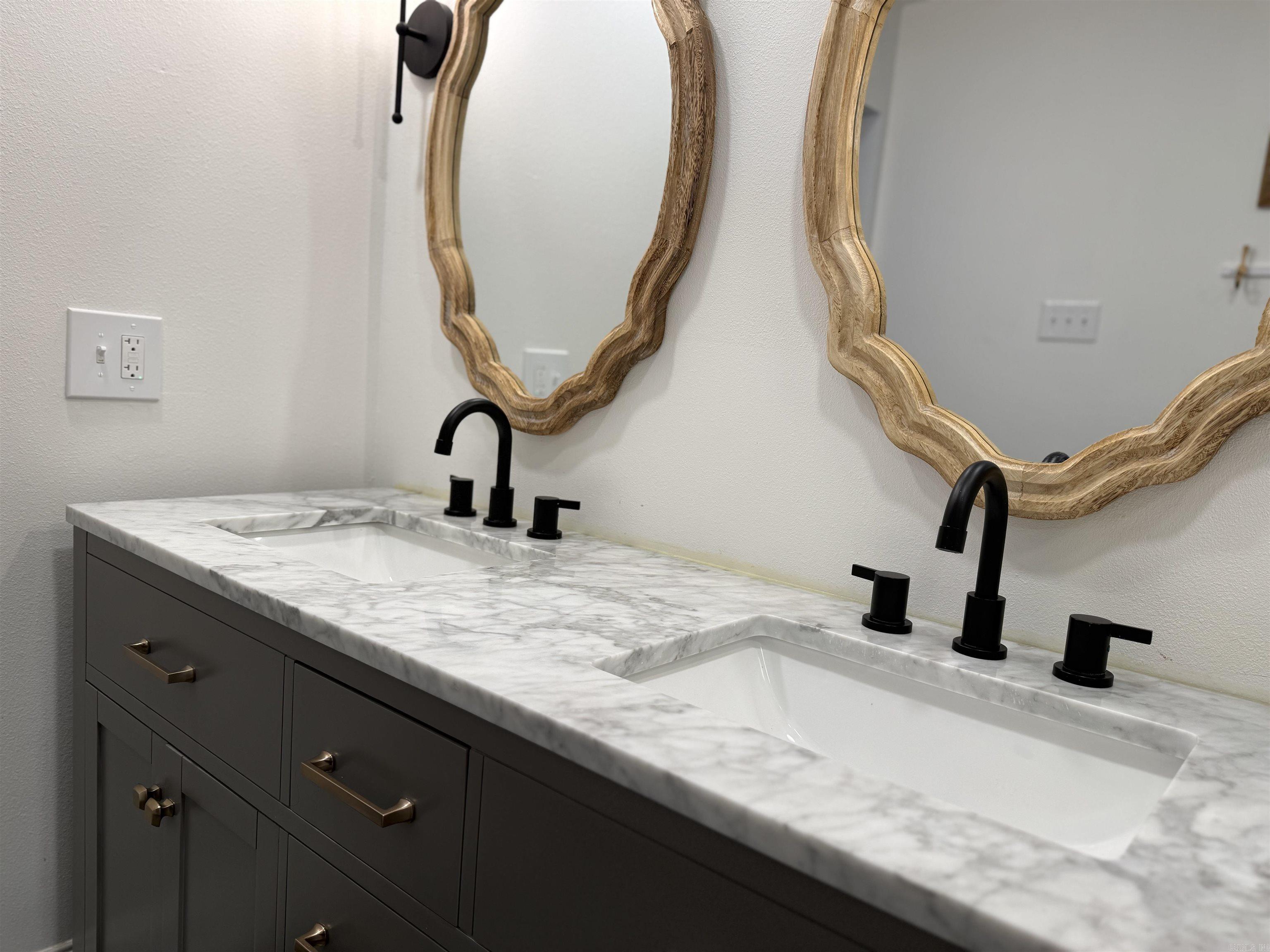 1505 Hawkwood  Sherwood, AR