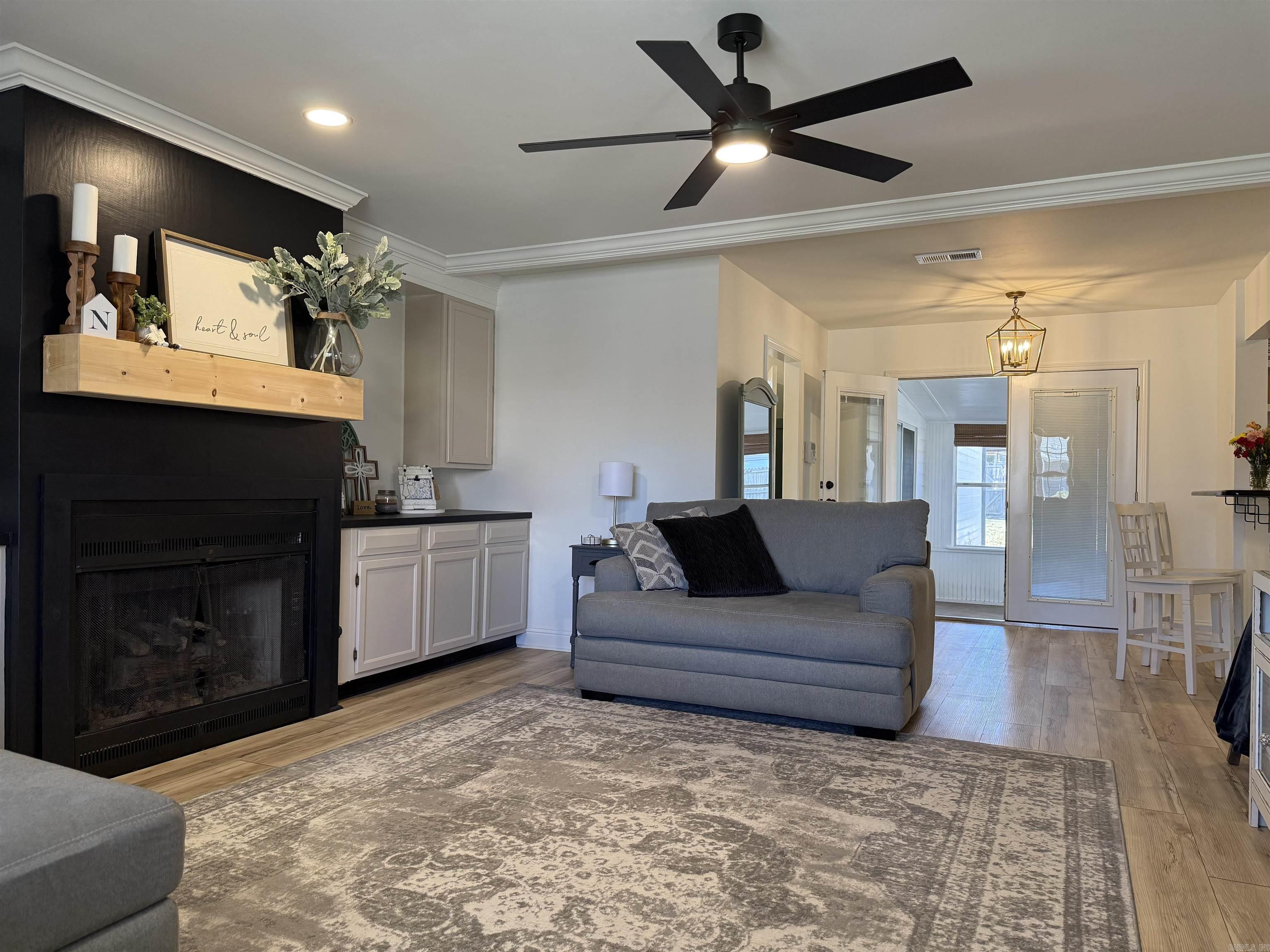 1505 Hawkwood  Sherwood, AR