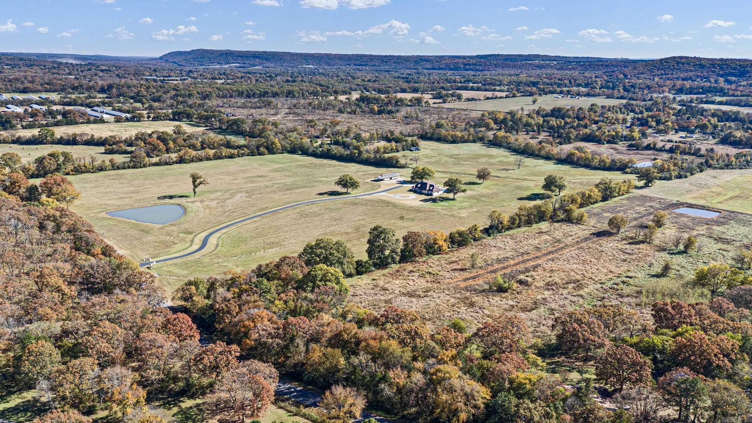 2365 W Gum Log  Russellville, AR